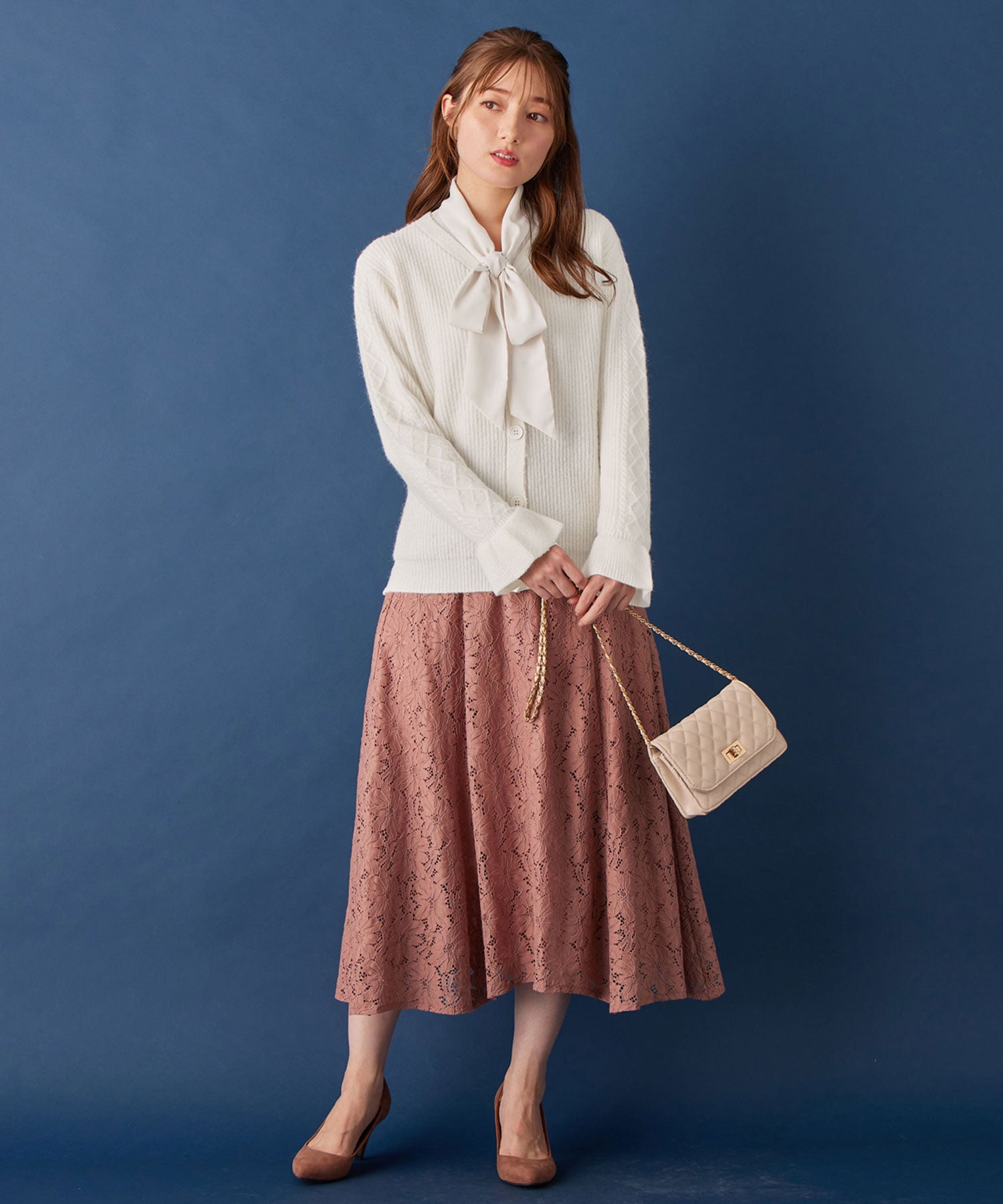 アロッタ Alotta ふんわりキャンディー袖ニットカーディガン (オフホワイト) オフホワイト