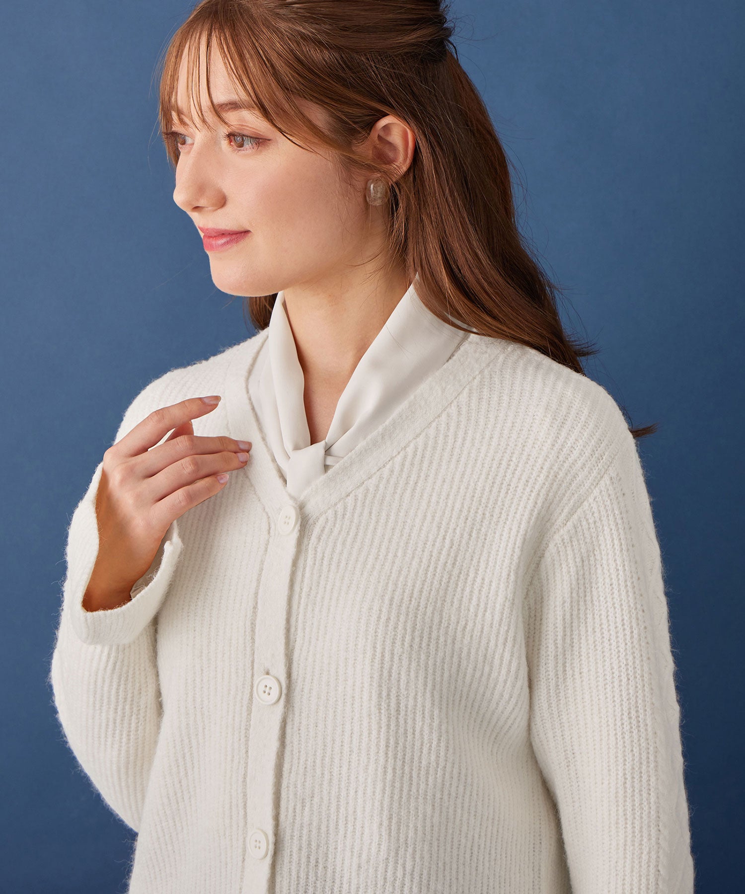 アロッタ Alotta ふんわりキャンディー袖ニットカーディガン (オフホワイト) オフホワイト