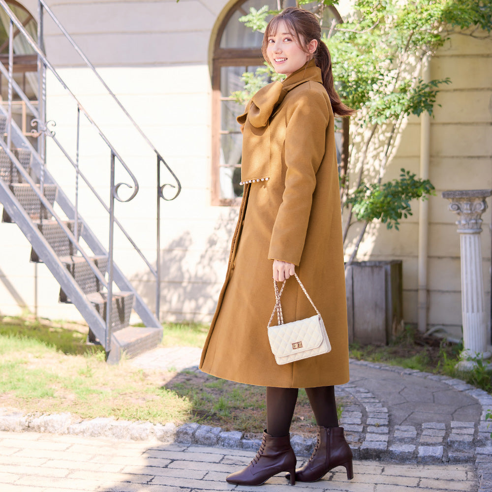【美人百花11月号掲載】マフラー付ノーカラーロングコート キャメル