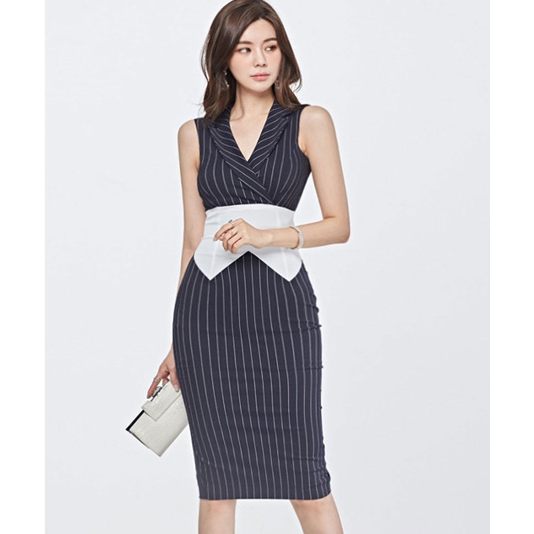 Tight dress, sleeveless for women