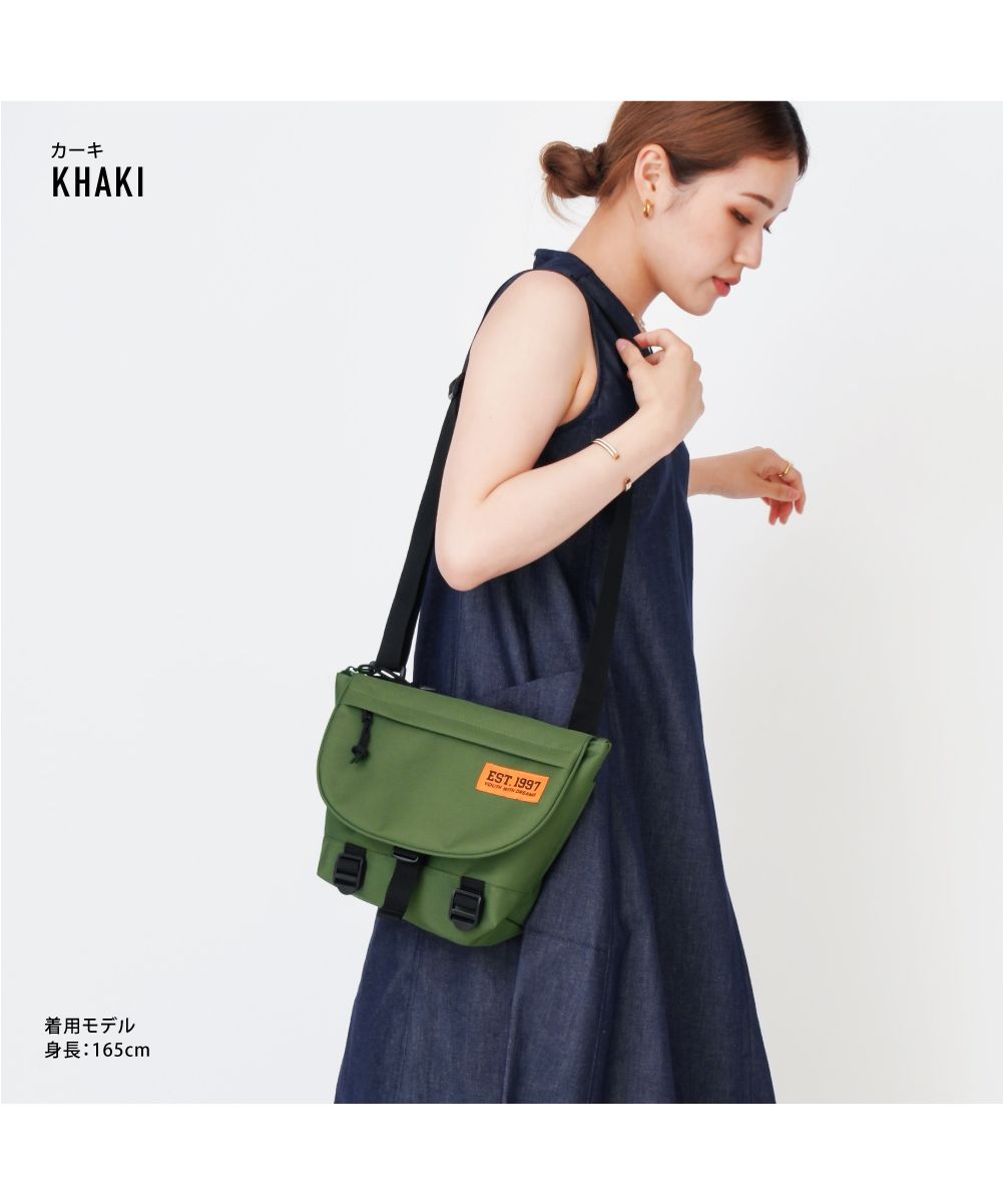 ランナー RUNNER アヴェンチュラ ショルダーバッグ メッセンジャーバッグ 斜め掛け 肩掛け シンプル 撥水素材 大人 女性 男性 男女兼用 大学生 高校生 女子 アウトドア カジ