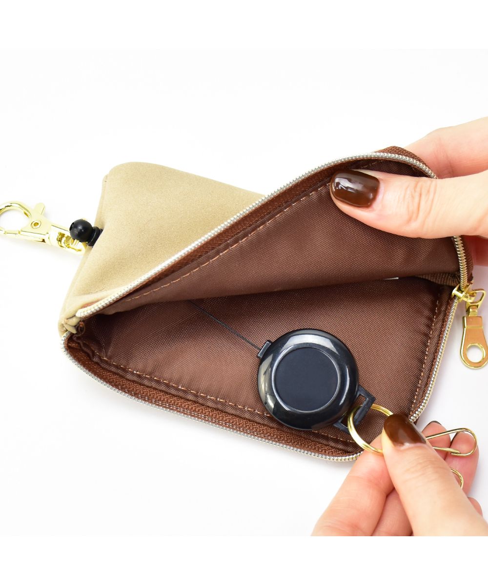 ランナー RUNNER スヌーピー キーケース スマート キー レディース 女子 刺繍 合成皮革 リール式 キーリング カード収納 2枚 キャラクター グッズ カードケース コンパク