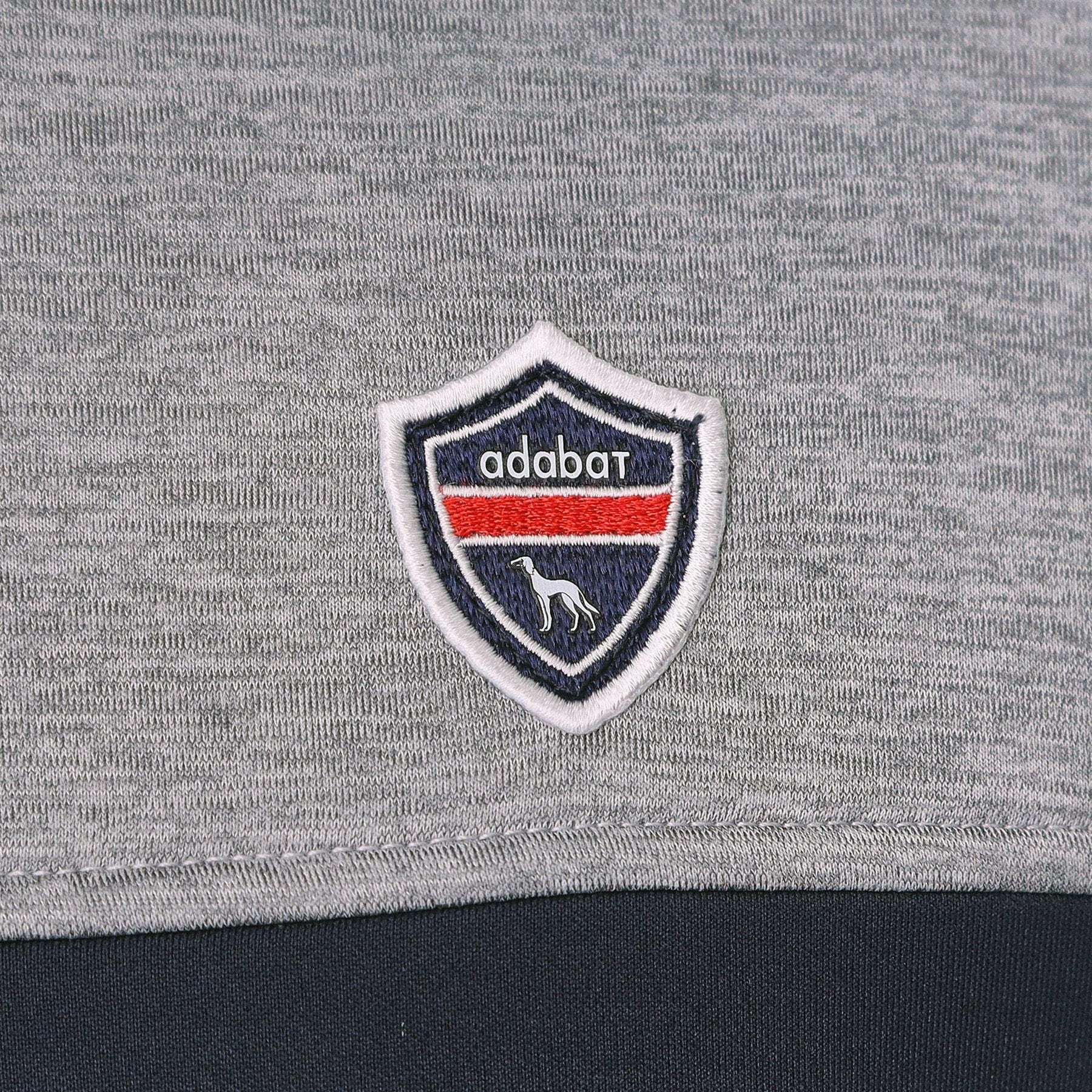 アダバット adabat 【新レーベル ADABAT NAVY】ブロッキングラインロゴフーディー (グレー(012)) グレー(012)