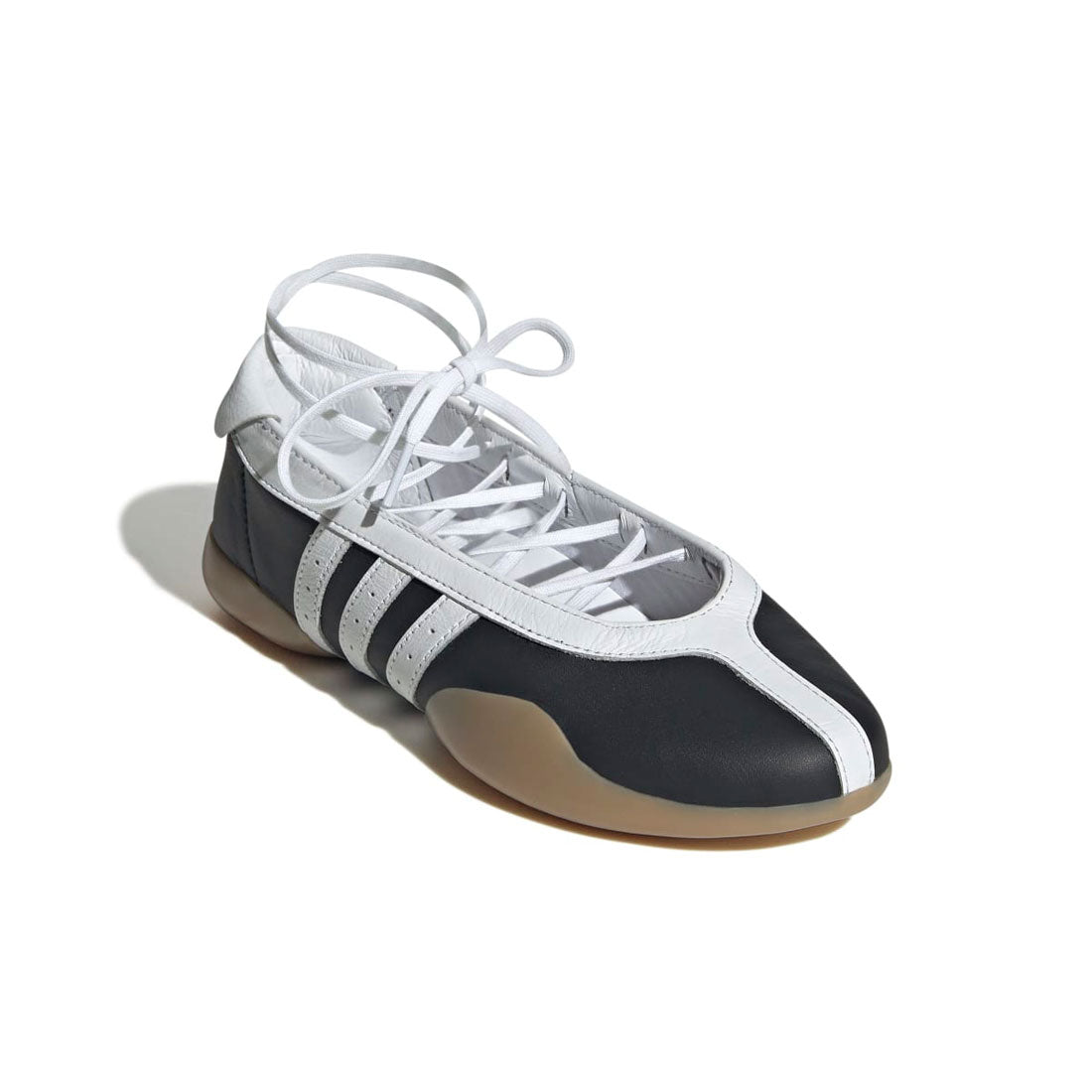 アディダス オリジナルス adidas Originals adidas Originals TAEKWONDO MEI BALLET(アディダス オリジナルス テコンドー メイ バレエ) (Core Black / Cloud White / Gum) Core Black / Cloud White / Gum