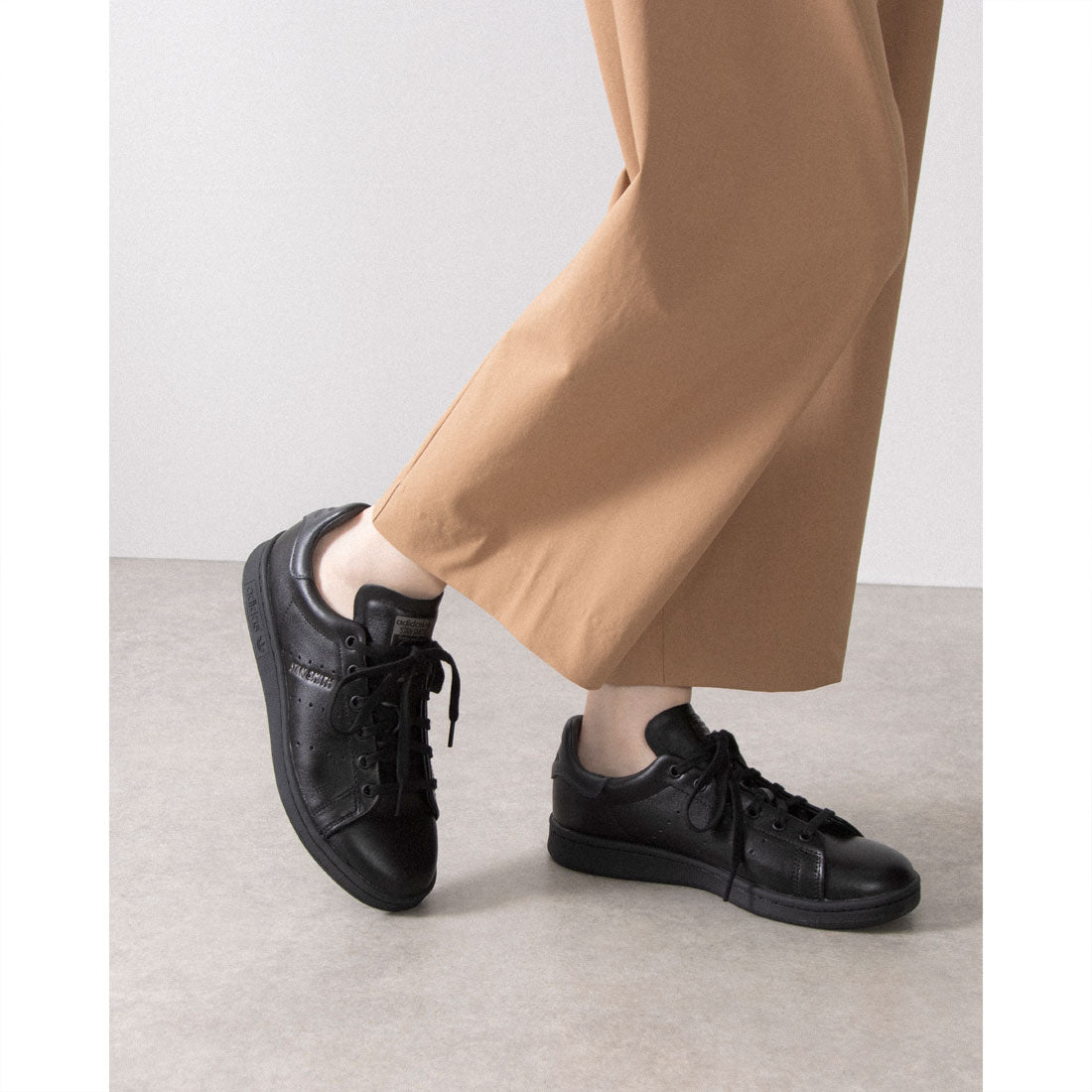 adidas Originals STAN SMITH LUX Stan Smith All Black Luxury leather Sneakers HQ6787 black Shoes Men's Women's