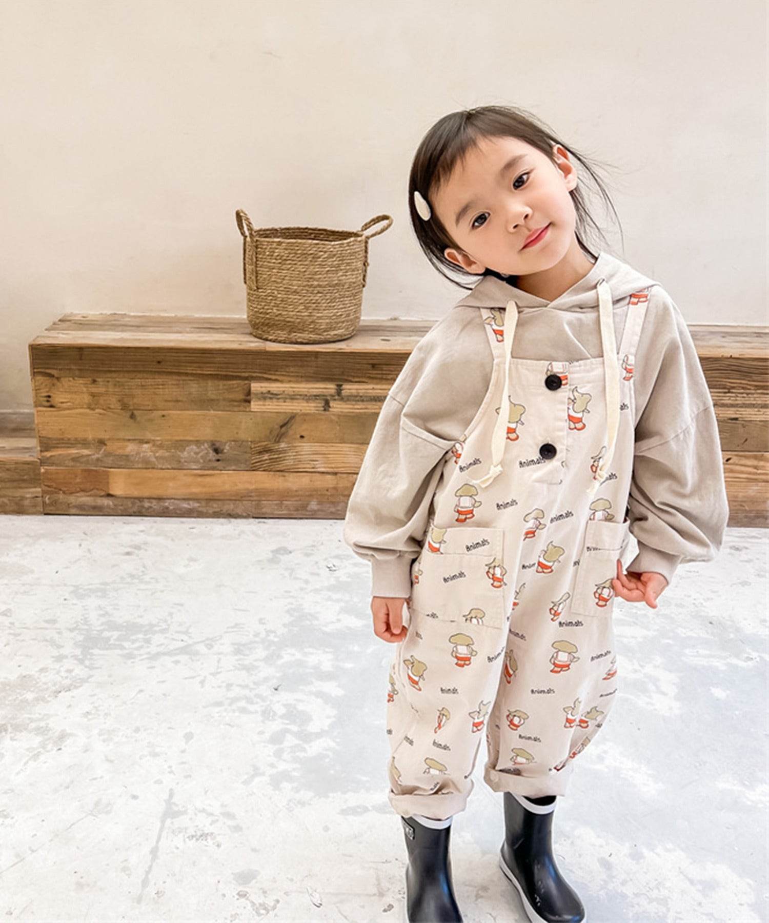 アイモハ aimoha aimohaーKIDSー 可愛い総柄プリントサロペット