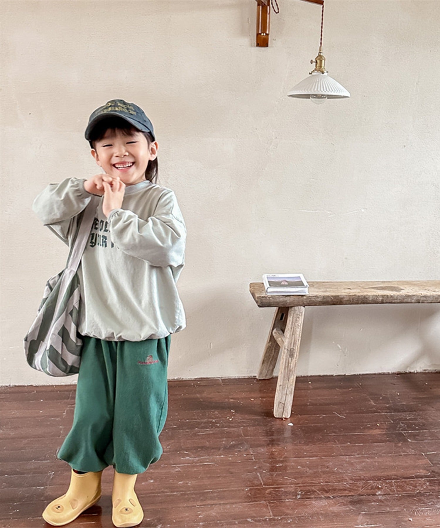 aimoha 【aimoha-KIDS】 Korean children's clothing balloon pants with one-point embroidery