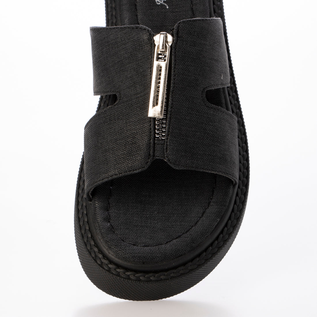 エーケーアール AKR 厚底フラットサンダル (ブラック) ブラック