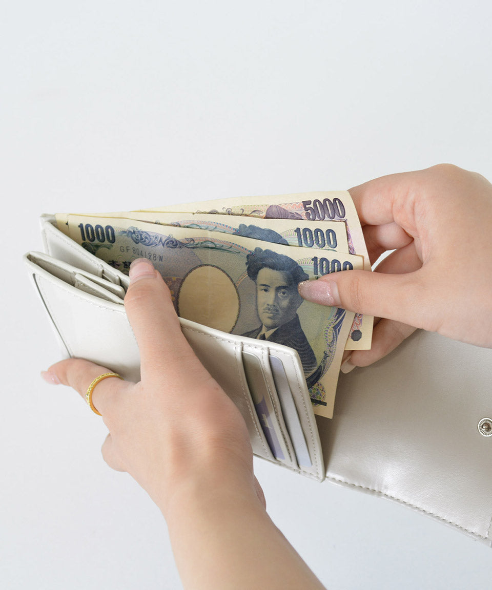 アルトローズ ALTROSE ボックスコイン 3ツ折財布 ミニ財布 キルティング リボン スタッズ プルーン