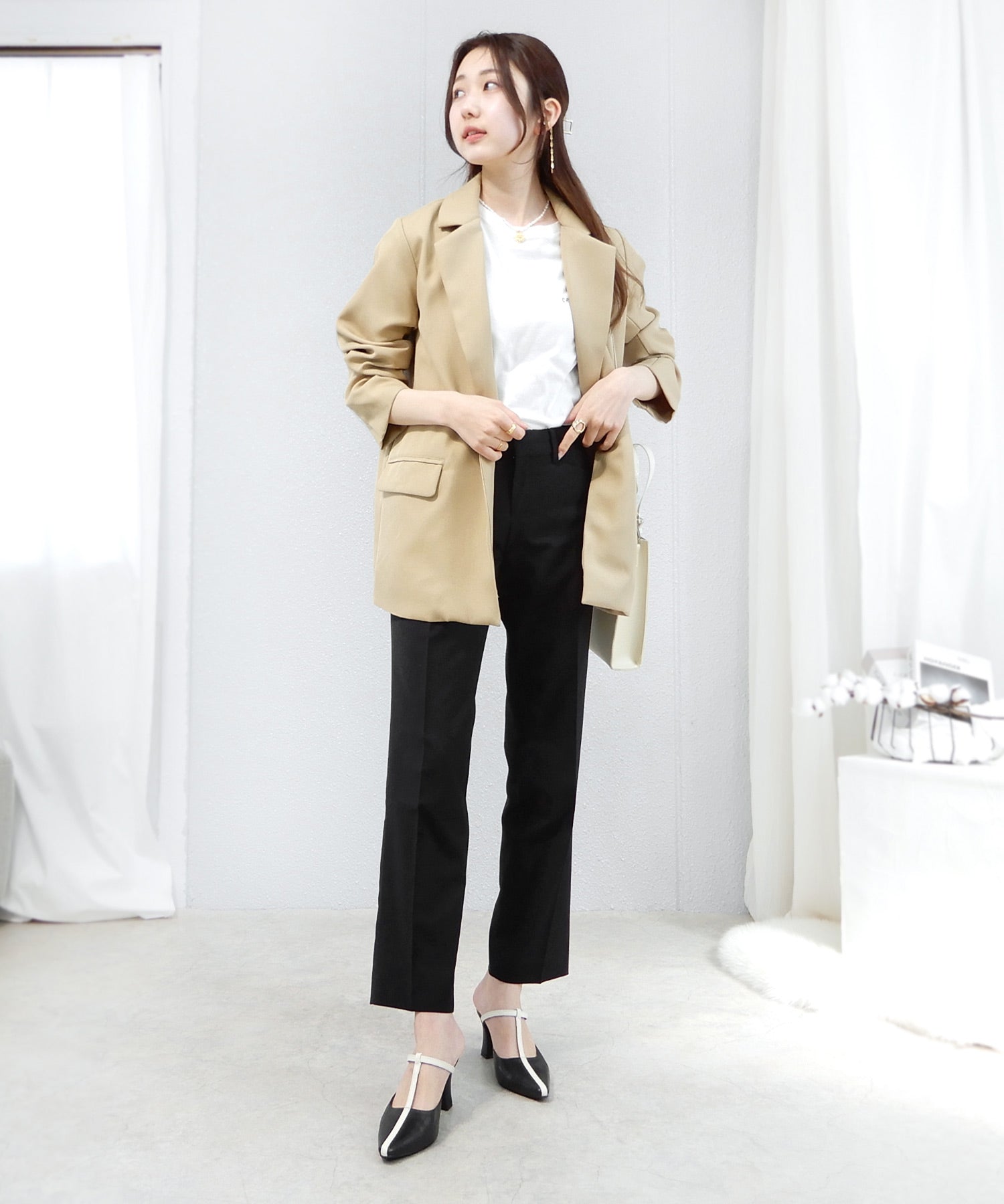 アララ alala フレアヒールTストラップミュール