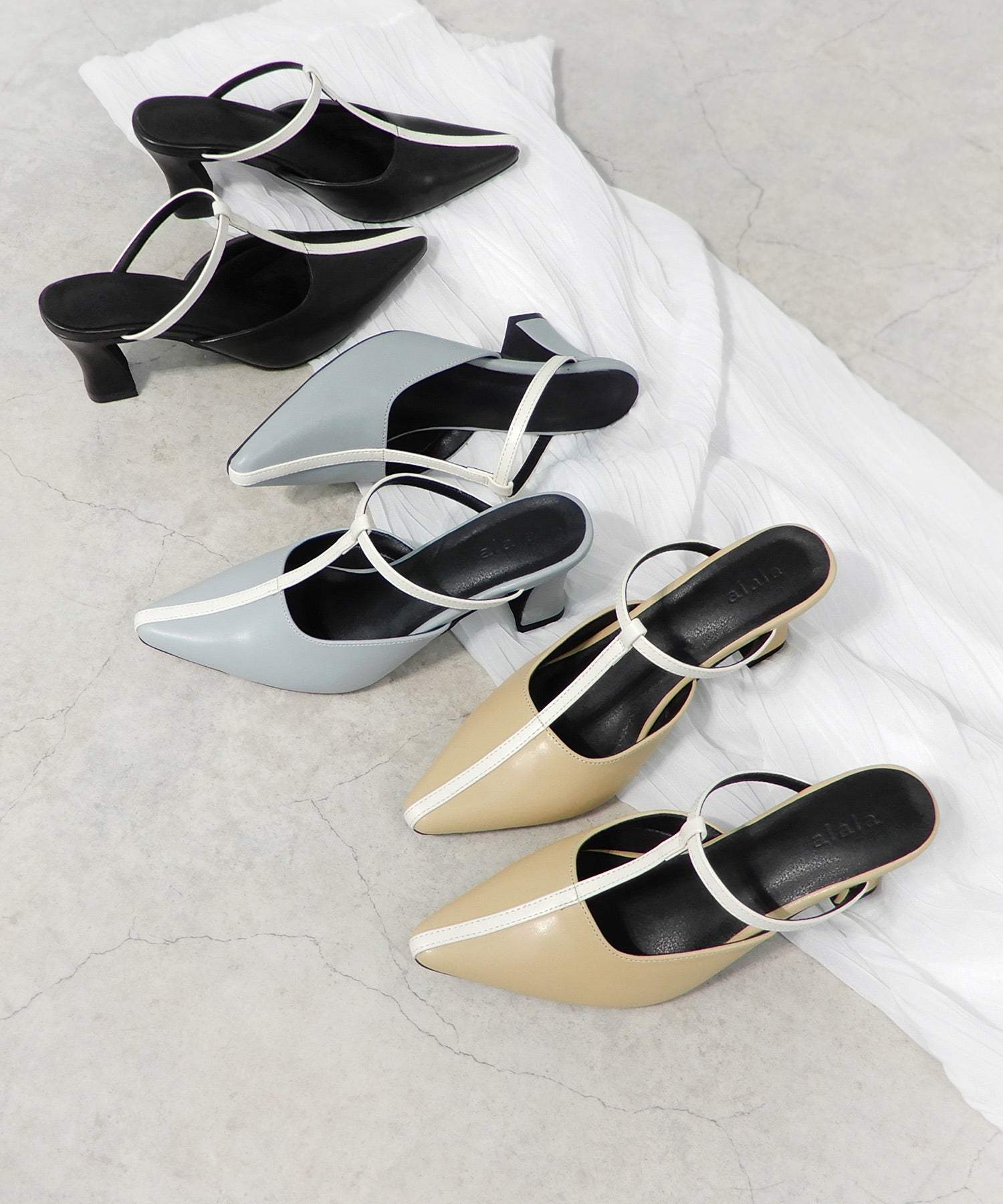 アララ alala フレアヒールTストラップミュール