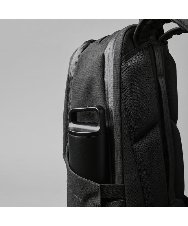 アルパカ ALPAKA 新商品/JALUX/アルパカ/elements backpack pro/エレメンツバックパックプロ/AXOFLUX/16インチPC/26L【elem-bp-p (ブラック) ブラック