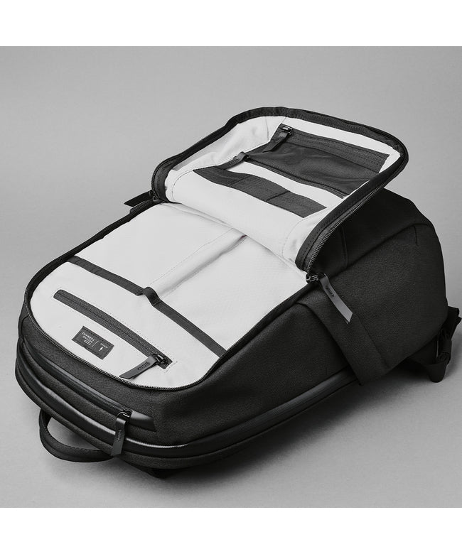 アルパカ ALPAKA 新商品/JALUX/アルパカ/elements backpack pro/エレメンツバックパックプロ/AXOFLUX/16インチPC/26L【elem-bp-p (ブラック) ブラック