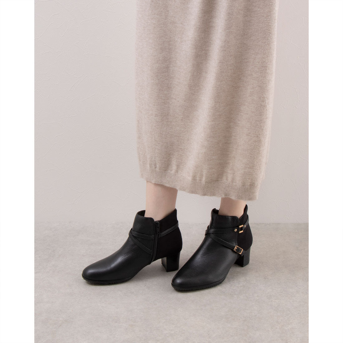 Anna Maria ANNA MALIA 【Genuine Leather】 Suede Combination Cross Belt Short Boots All Leather