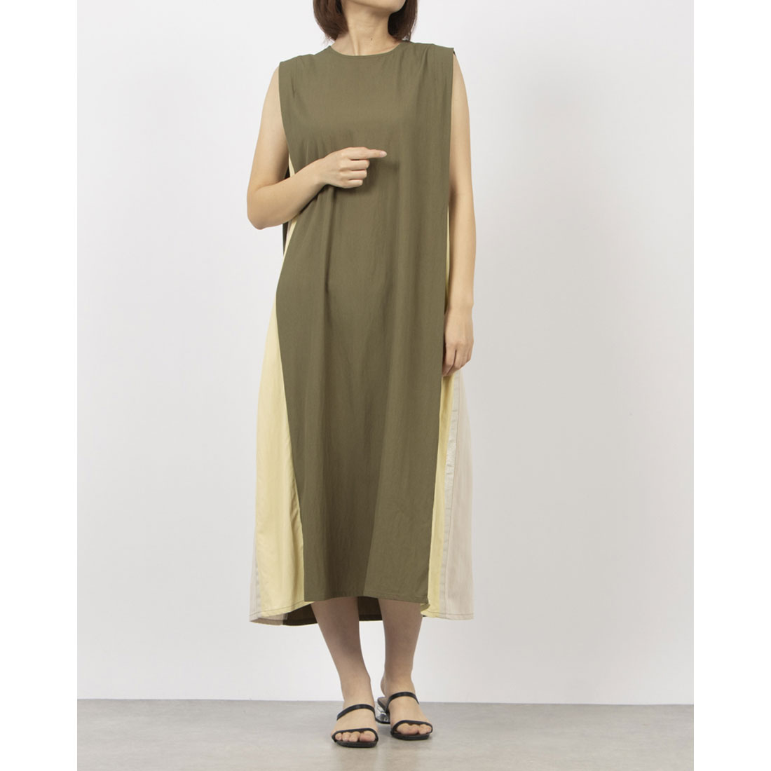アンナニコラ Anna Nicola 配色ロングワンピース サイド切り替え 脇ラメテープ ノースリーブ (カーキ) カーキ