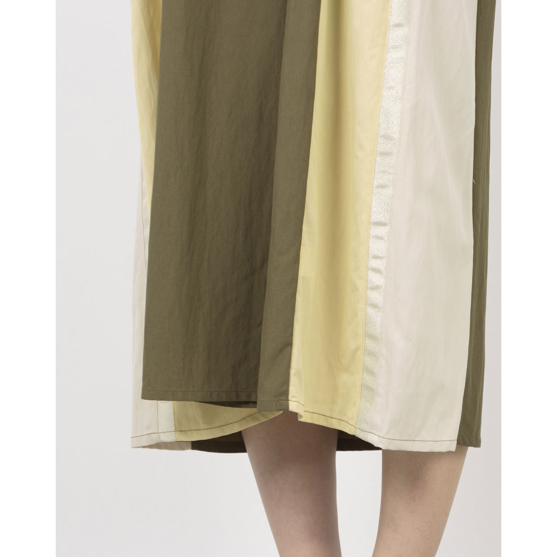 アンナニコラ Anna Nicola 配色ロングワンピース サイド切り替え 脇ラメテープ ノースリーブ (カーキ) カーキ