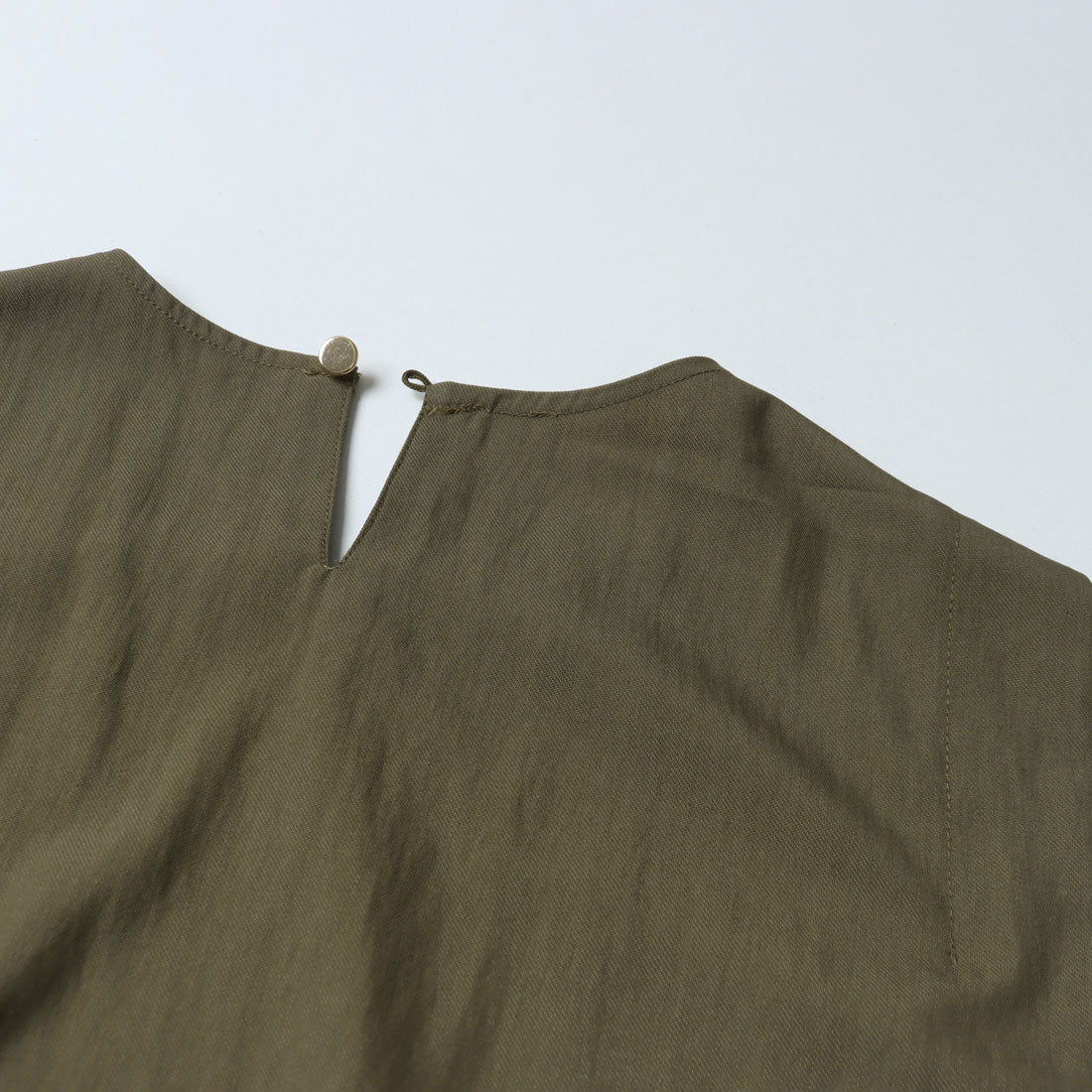 アンナニコラ Anna Nicola 配色ロングワンピース サイド切り替え 脇ラメテープ ノースリーブ (カーキ) カーキ