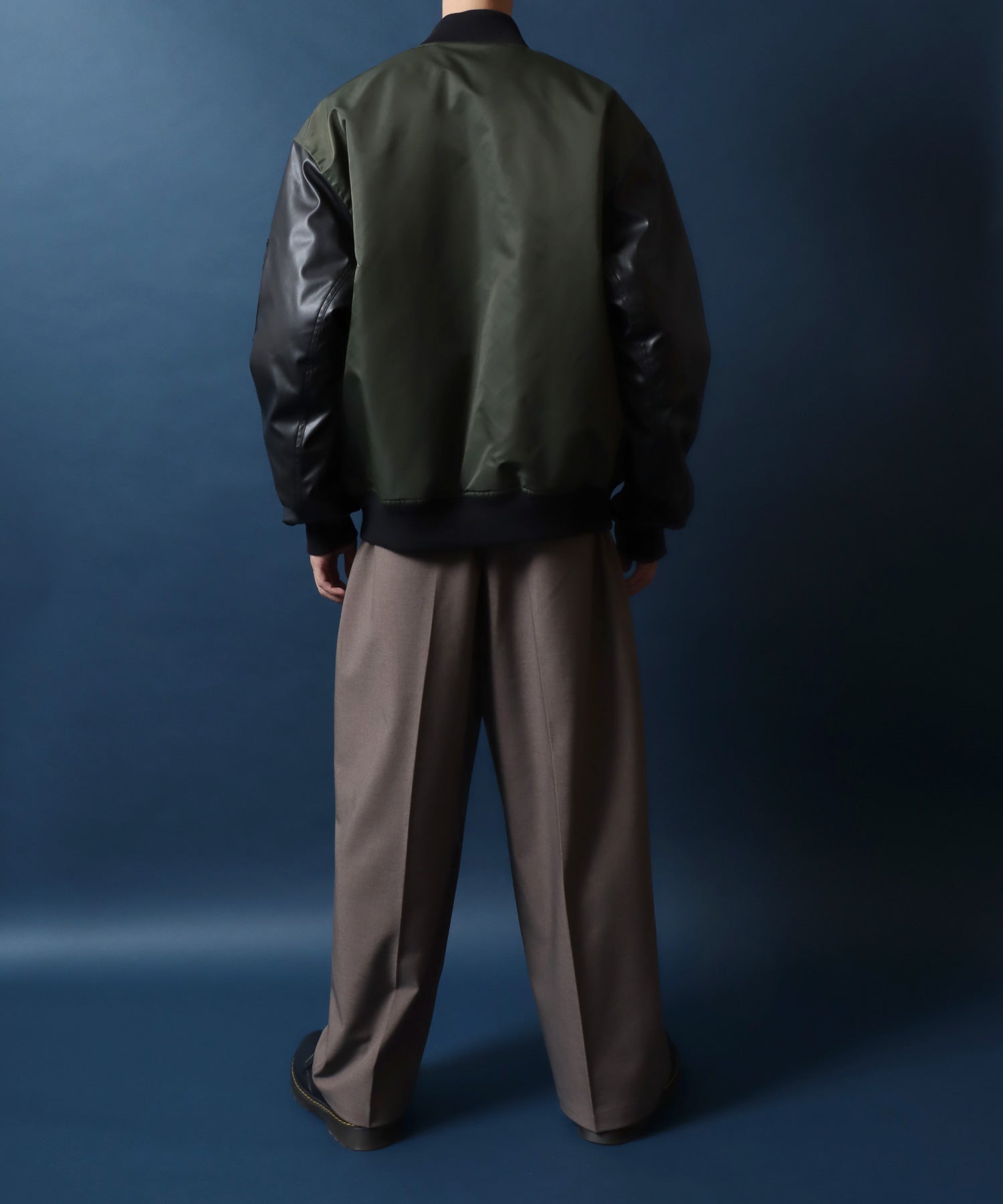 Sleeve Switching MA-1/ANPAS 別注 袖切り替え MA-1 ボマージャケット ボンバージャケット アウター メンズ レディース スタジャン ブルゾン グリーン系その他(ナイロン×袖PU)