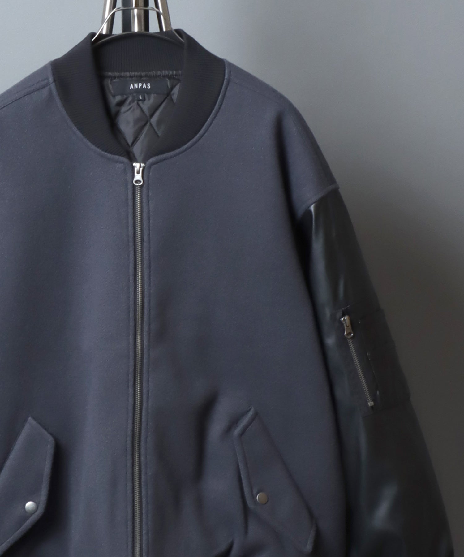 Sleeve Switching MA-1/ANPAS 別注 袖切り替え MA-1 ボマージャケット ボンバージャケット アウター メンズ レディース スタジャン ブルゾン グレー系その他(メルトン×袖PU)