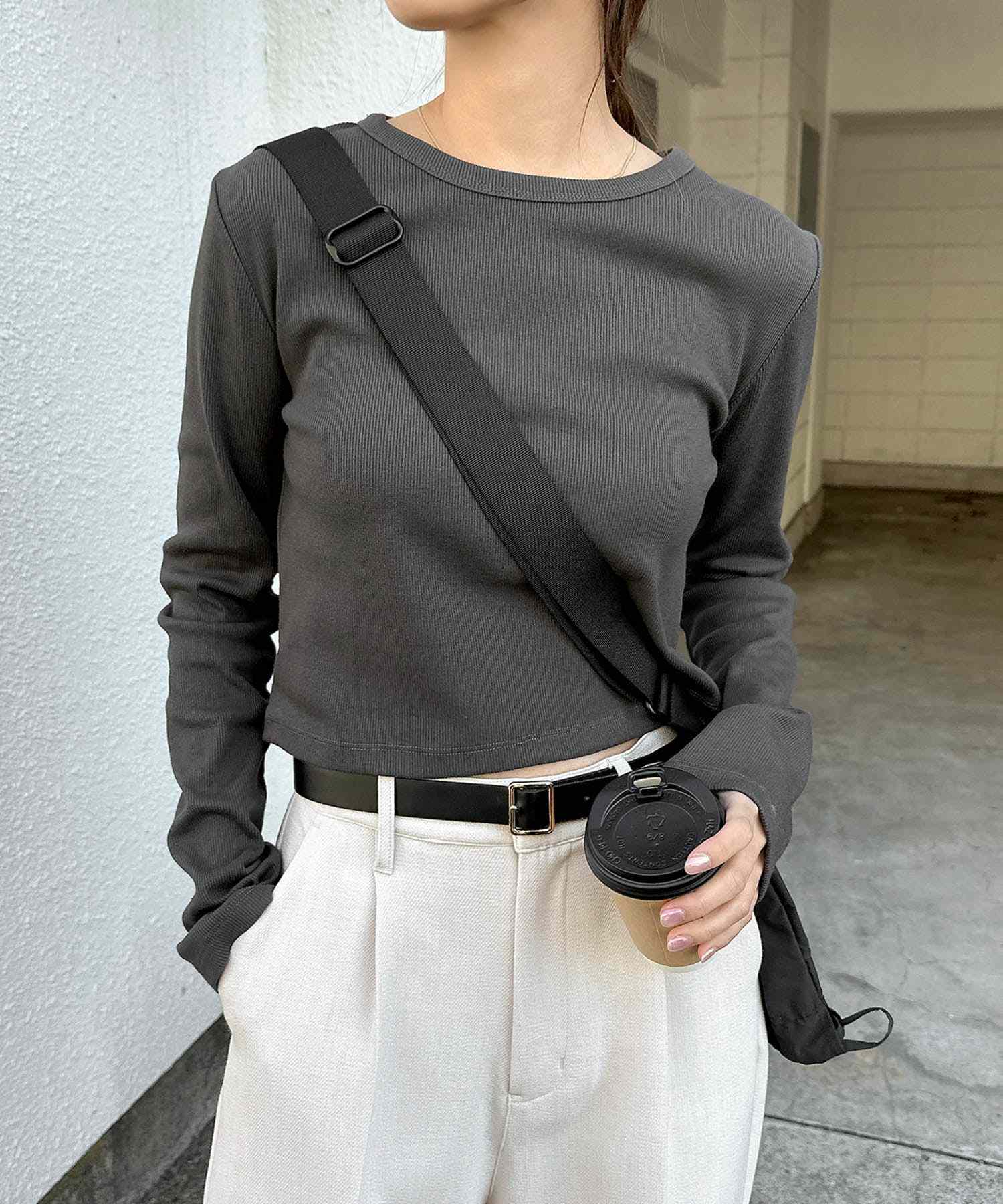 アンドミー andme テレコリブ ショート丈 クルーネック トップス