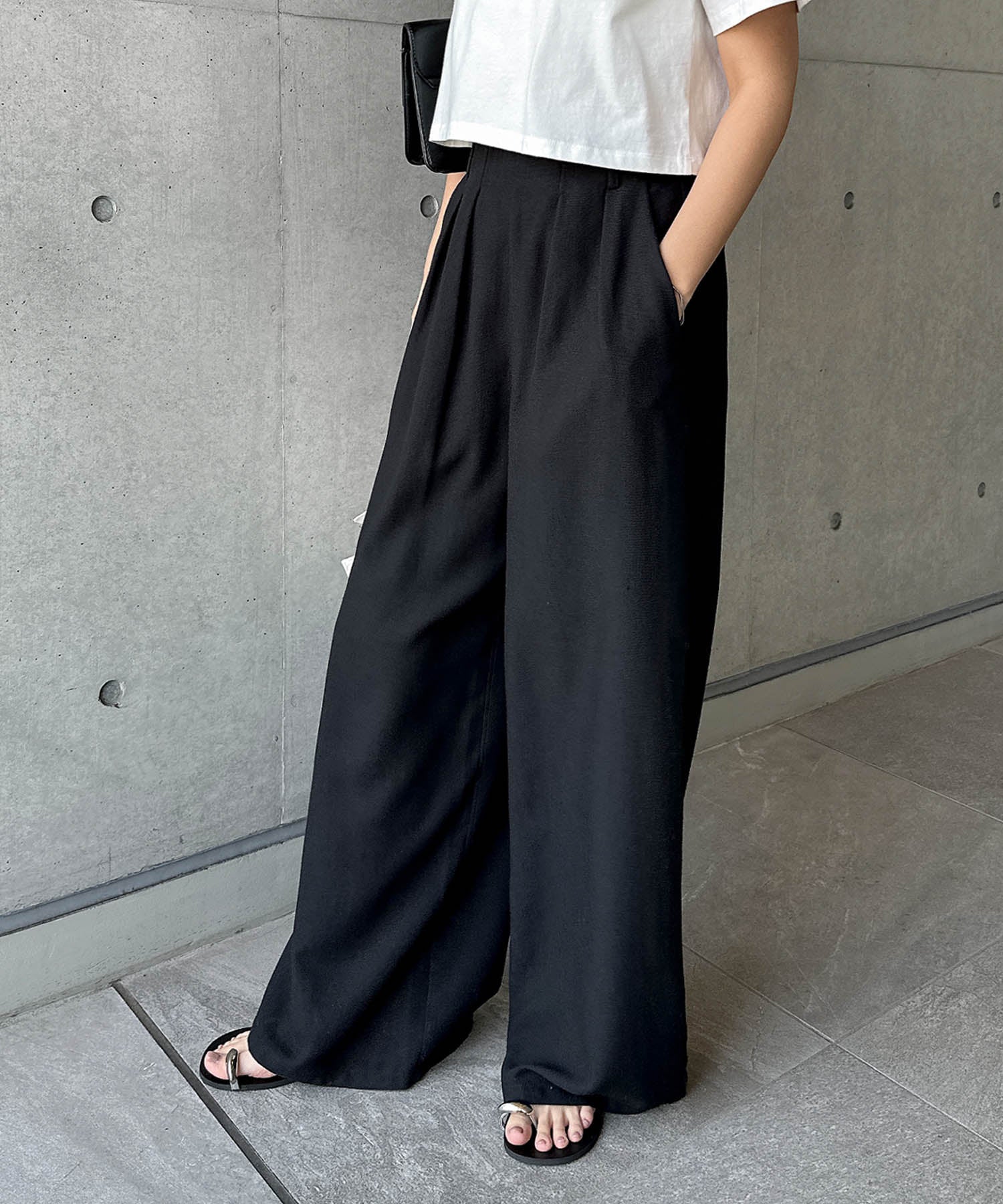 アンドミー andme リネンライク イージー ワイド パンツ (ブラック) ブラック