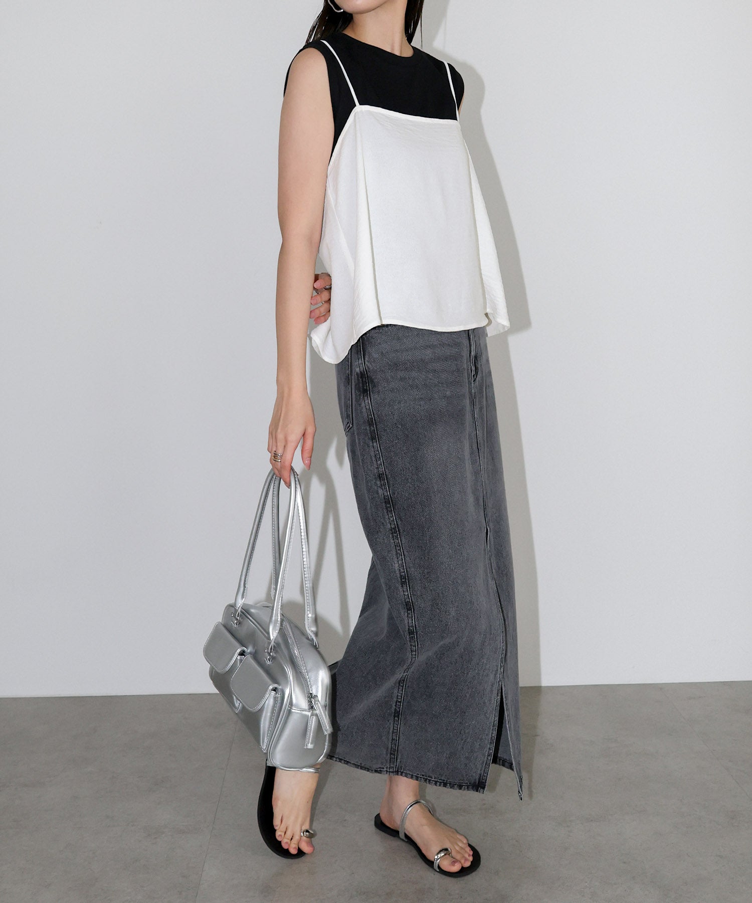 アンドミー andme 接触冷感 バック リボン キャミソール ビスチェ (オフホワイト) オフホワイト