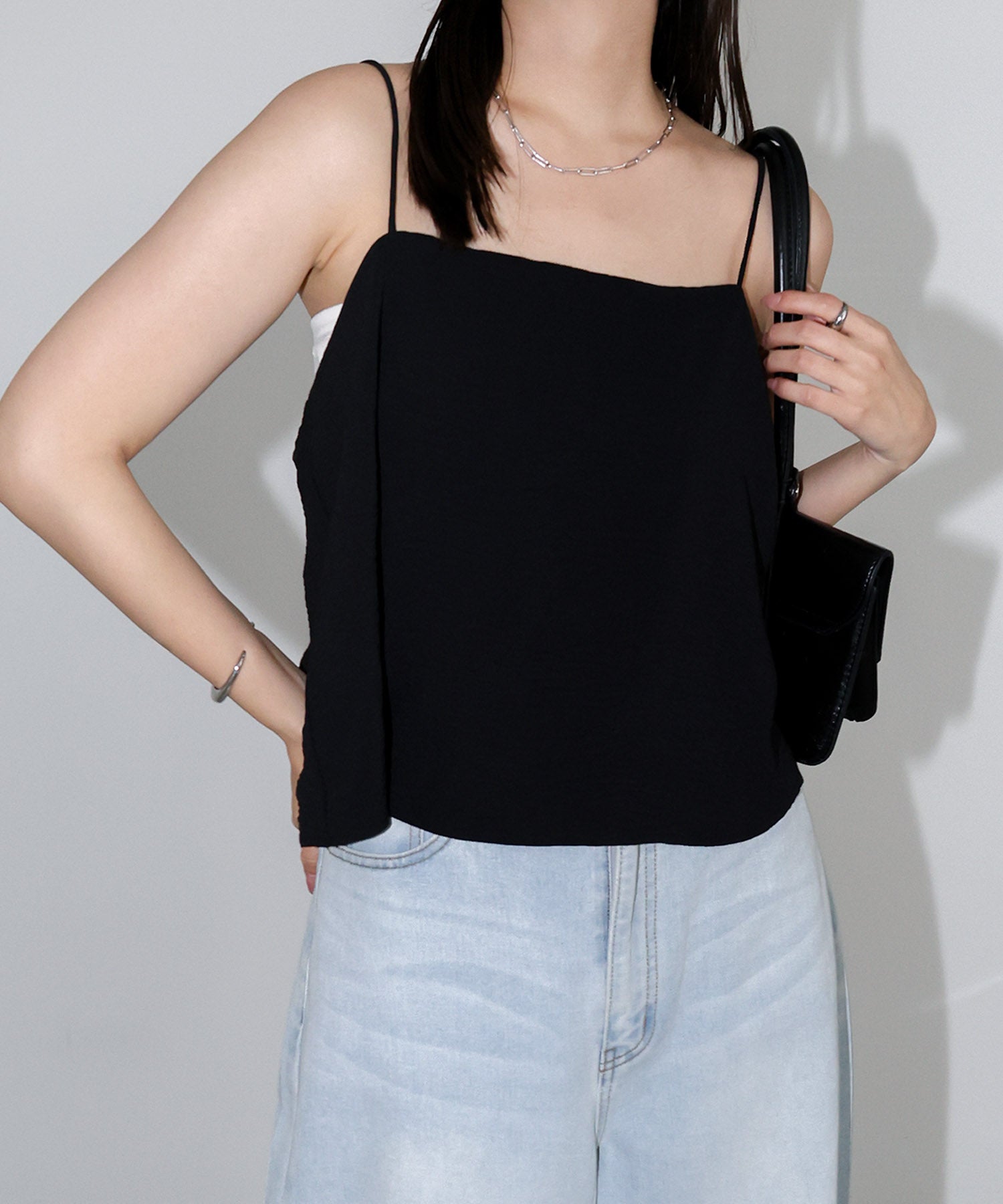 アンドミー andme 接触冷感 バック リボン キャミソール ビスチェ (ブラック) ブラック