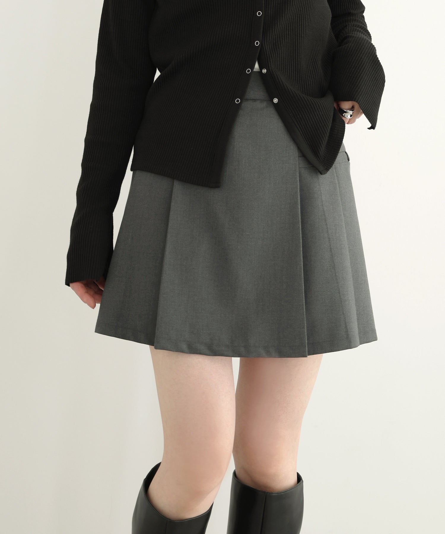 アンドミー andme サイド リボン プリーツ レイヤード ミニ スカパン (グレー) グレー