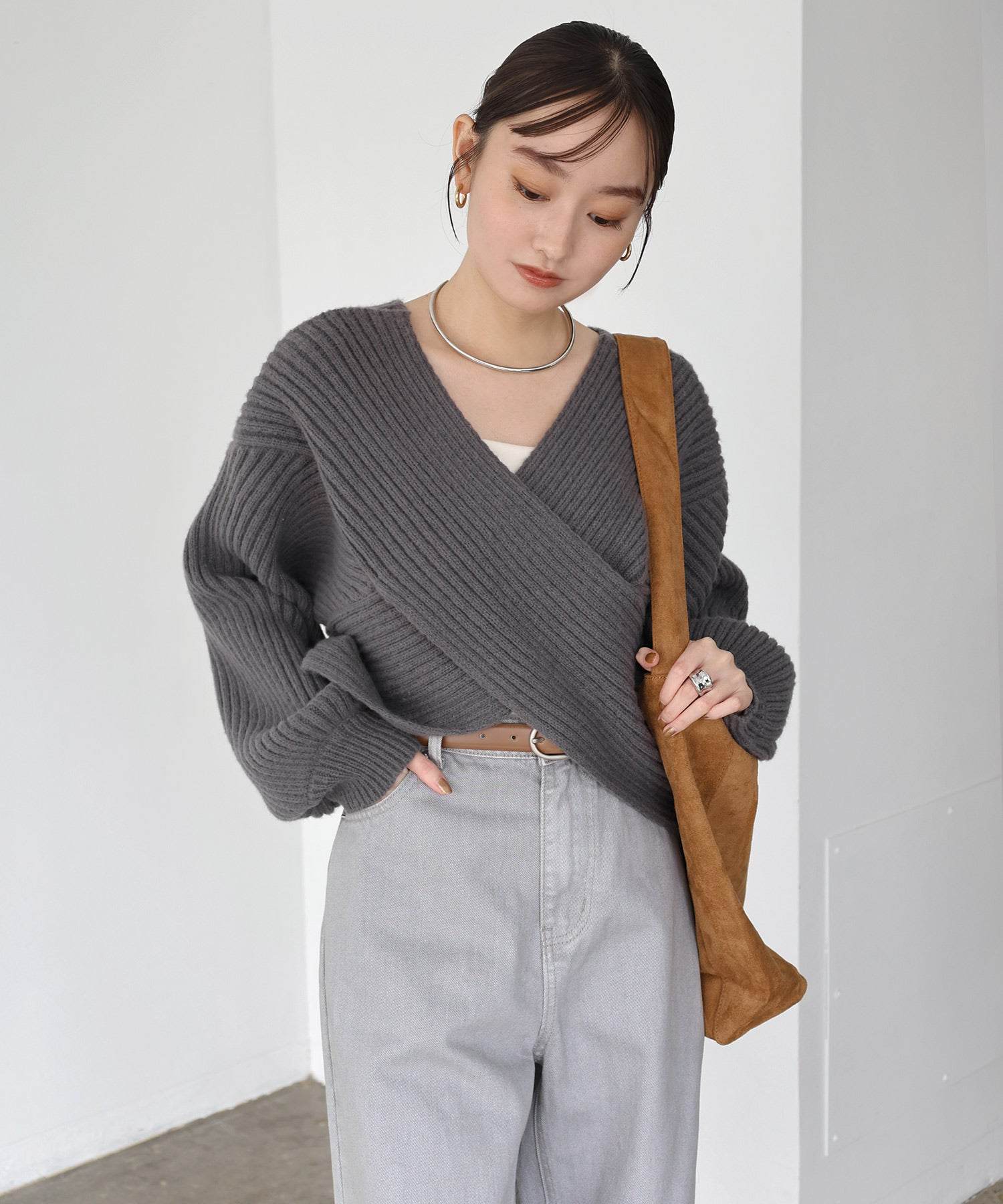 アンドミー andme クロスデザイン 2way リブ ニット トップス (チャコールグレー) チャコールグレー