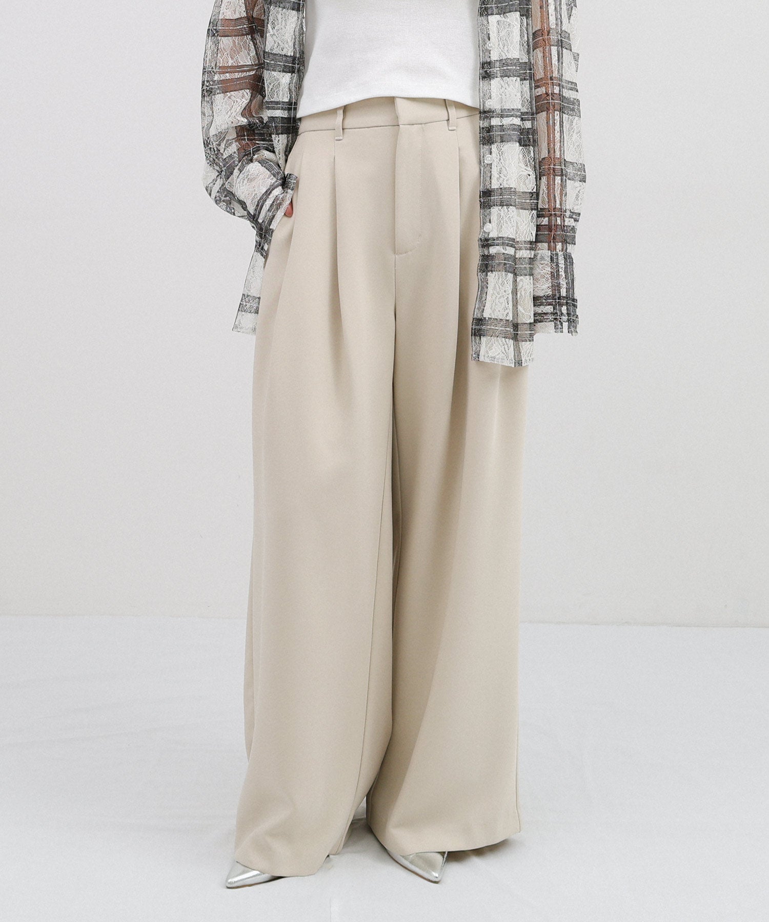 アンドミー andme 2タック ツイル ワイド パンツ Freesia フリージア (ライトベージュ) ライトベージュ