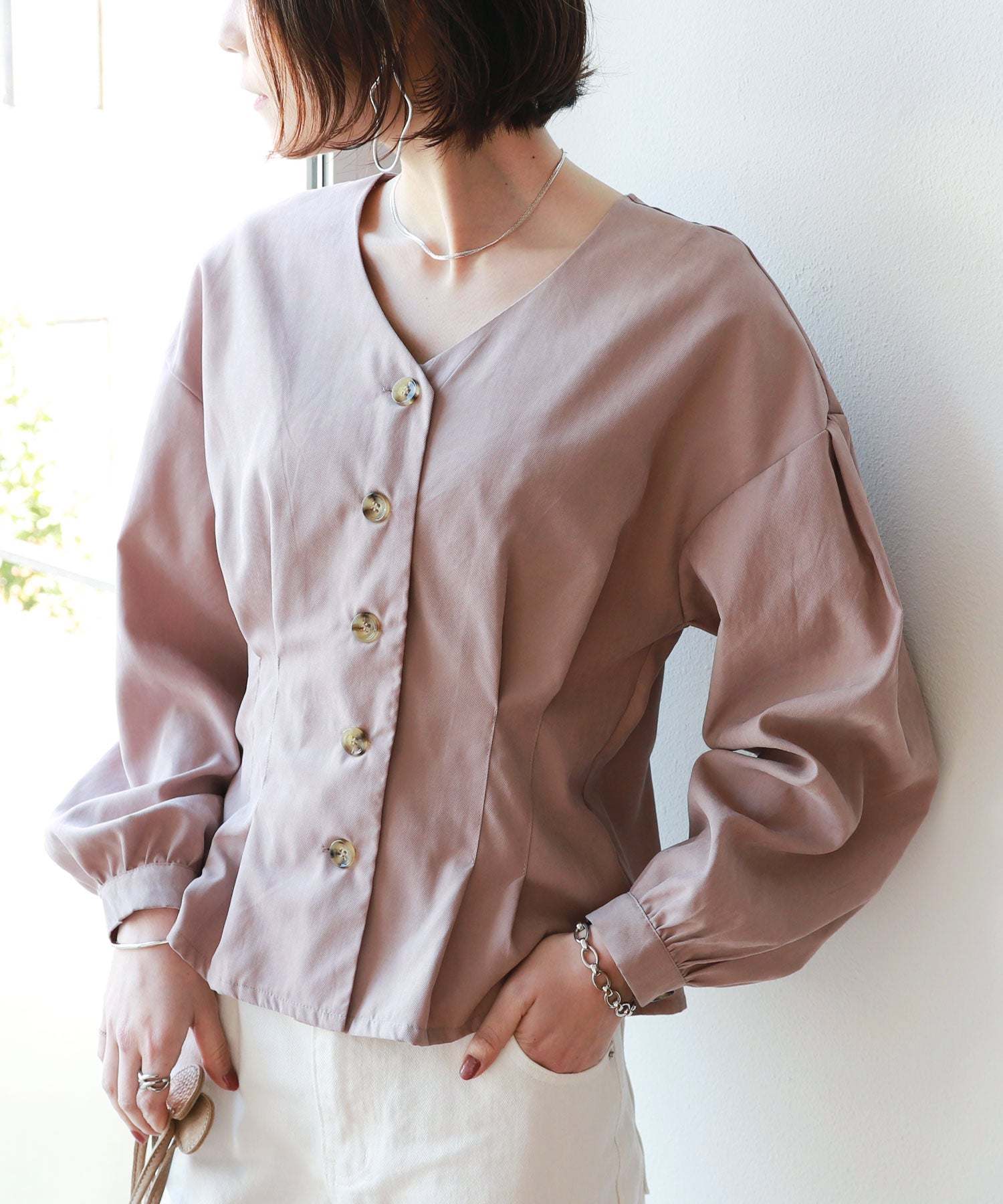 Andmy andme桃子長袖西釘脖子上衣