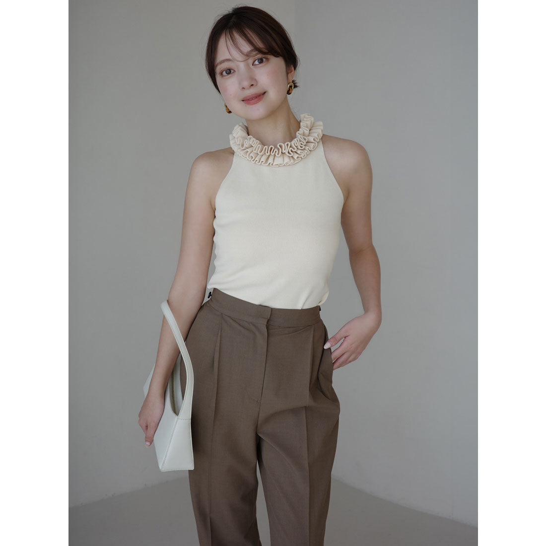 【美品】ファーライクノースリーブ　ニットトップス BEIGE アニュアンス anuans ファーライクノースリーブニットトップス