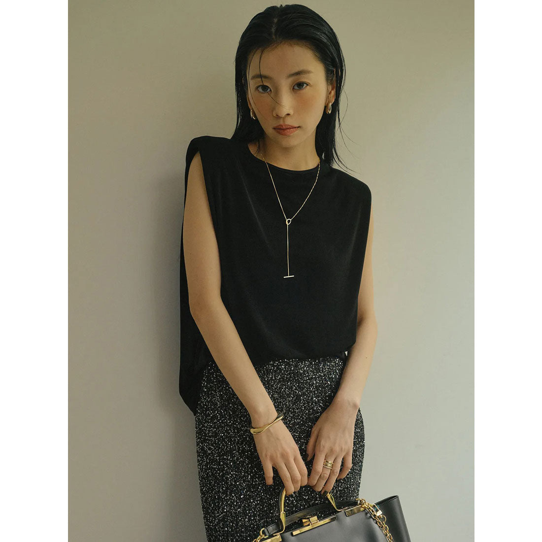 アニュアンス anuans アセテートノースリーブカットトップス (BLACK) BLACK