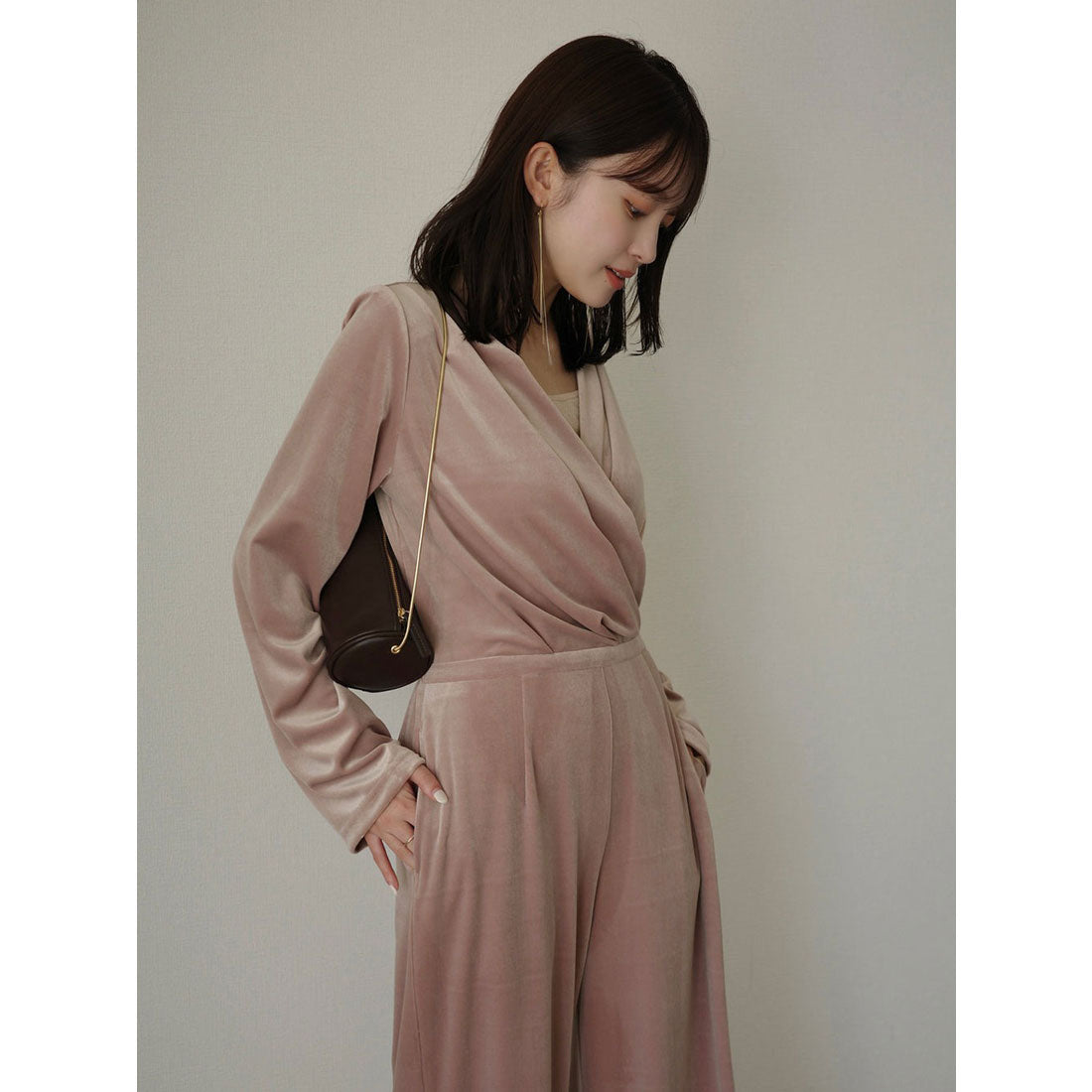 アニュアンス anuans ベロアカットオールインワン (BLACK) BLACK