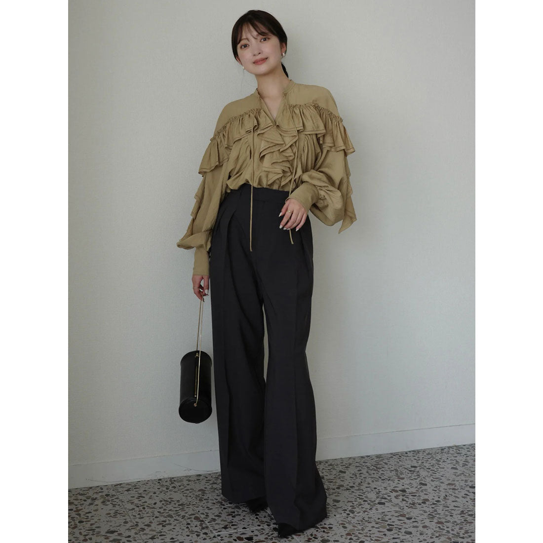 アニュアンス anuans リンクルラッフルブラウス (BEIGE) BEIGE