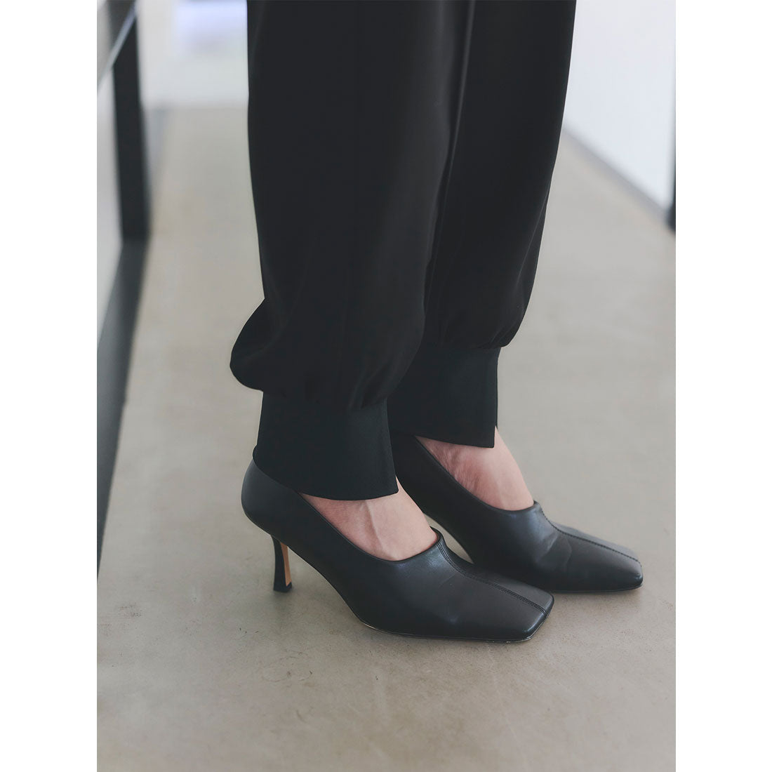 アニュアンス anuans ピンタックジョガーパンツ (BLACK) BLACK