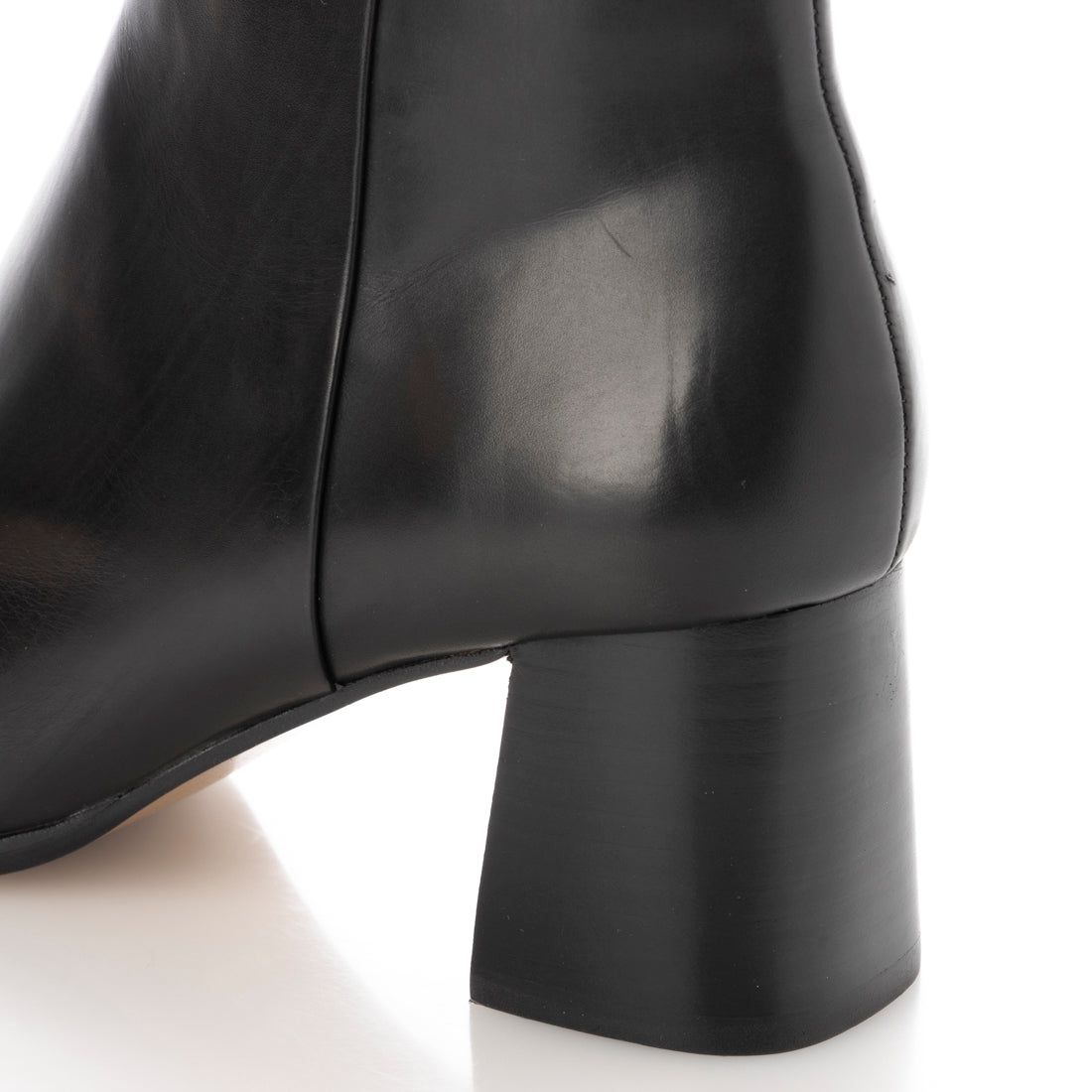 アポム APOM サイドジップアンクルブーツ60(ブラック) ブラック