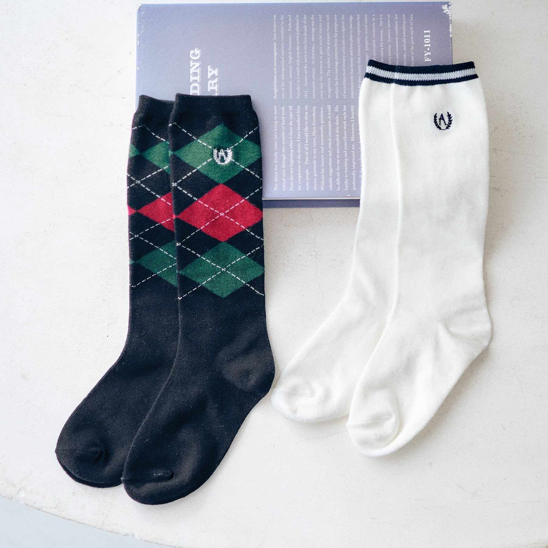 "Apres les cours" uniform high socks