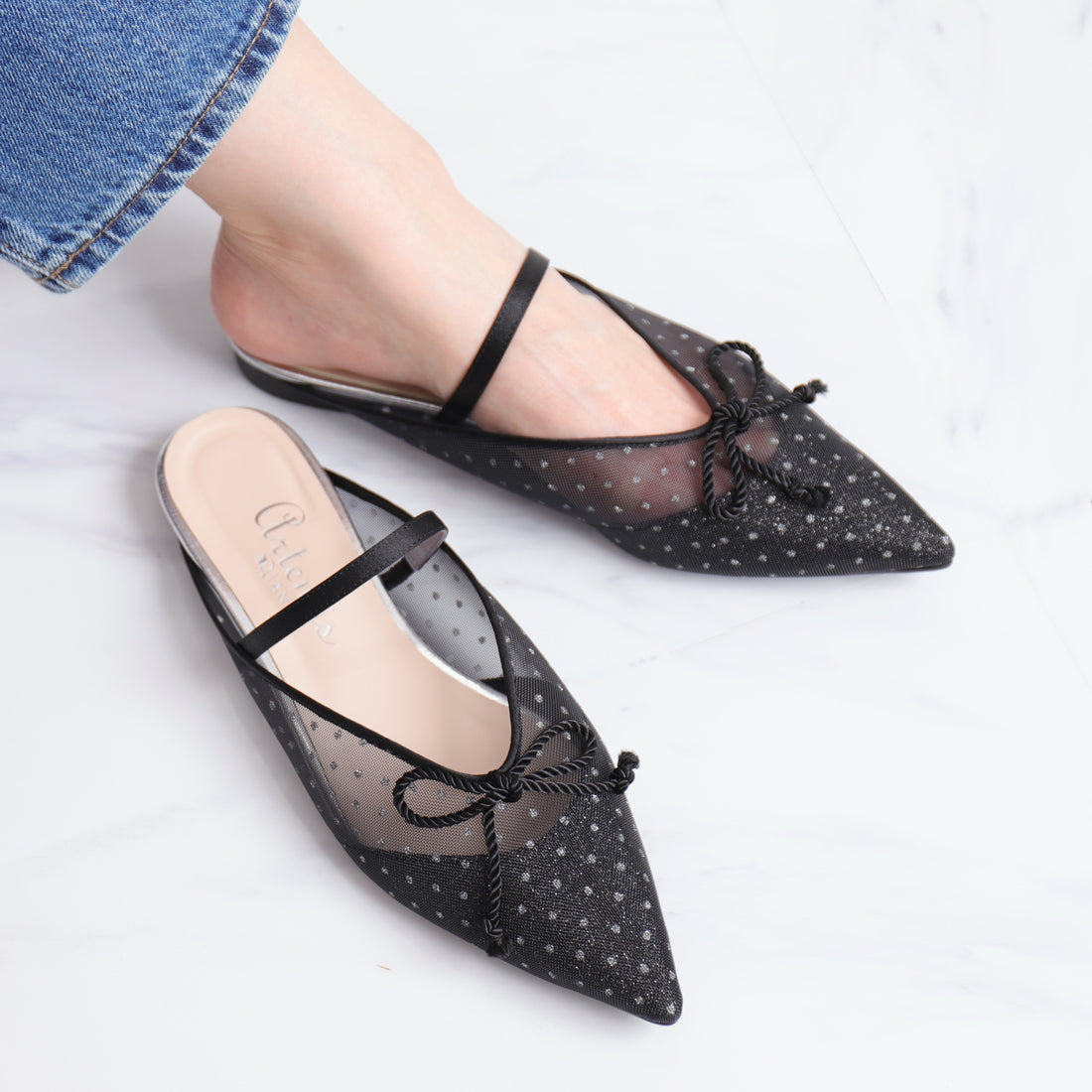 アルテミス バイ ダイアナ artemis by DIANA ドットチュール ワンストラップフラットミュール (黒メッシュ) 黒メッシュ