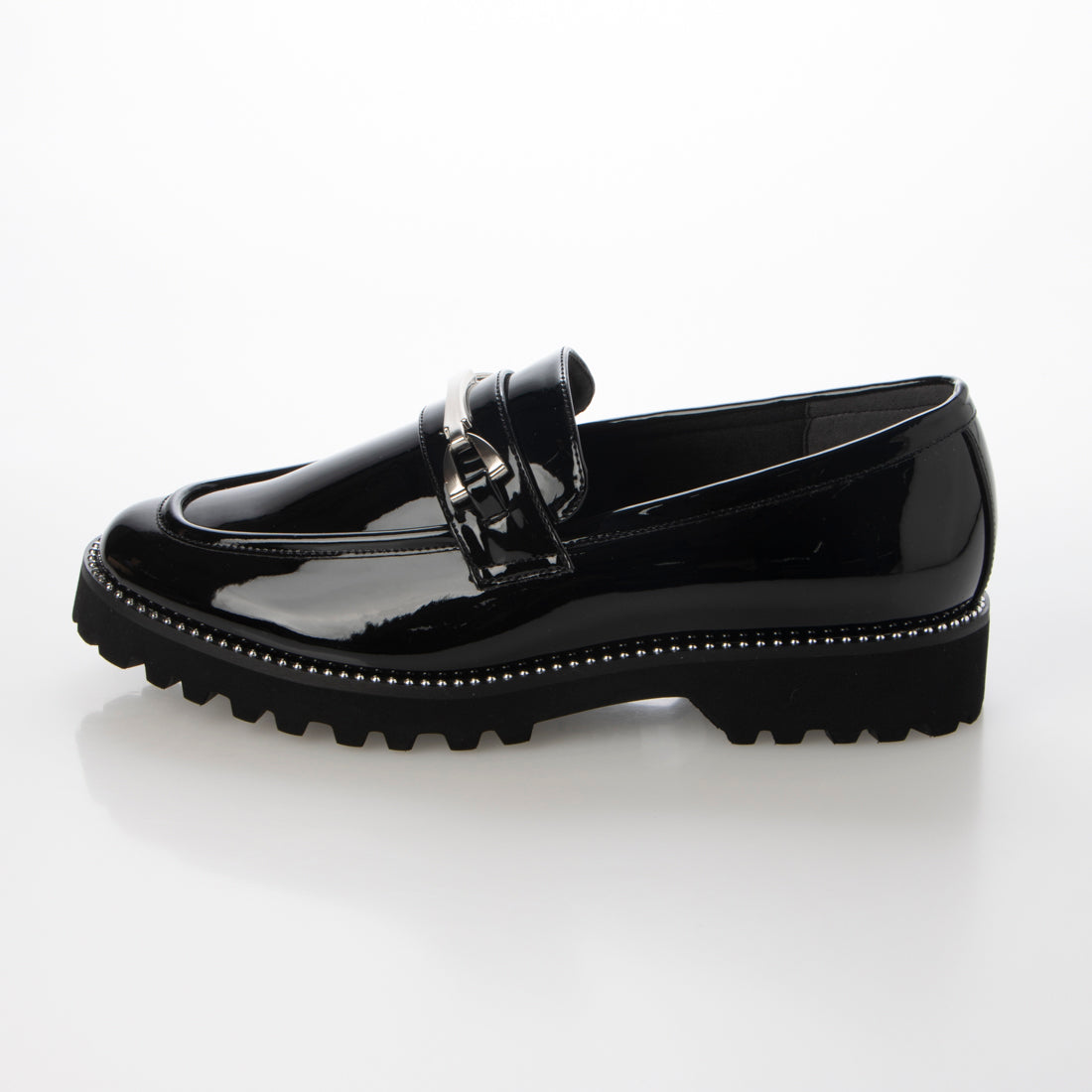 アルテミス バイ ダイアナ artemis by DIANA ボールチェーンデザイン厚底ビットローファー (黒合皮エナメル) 黒合皮エナメル