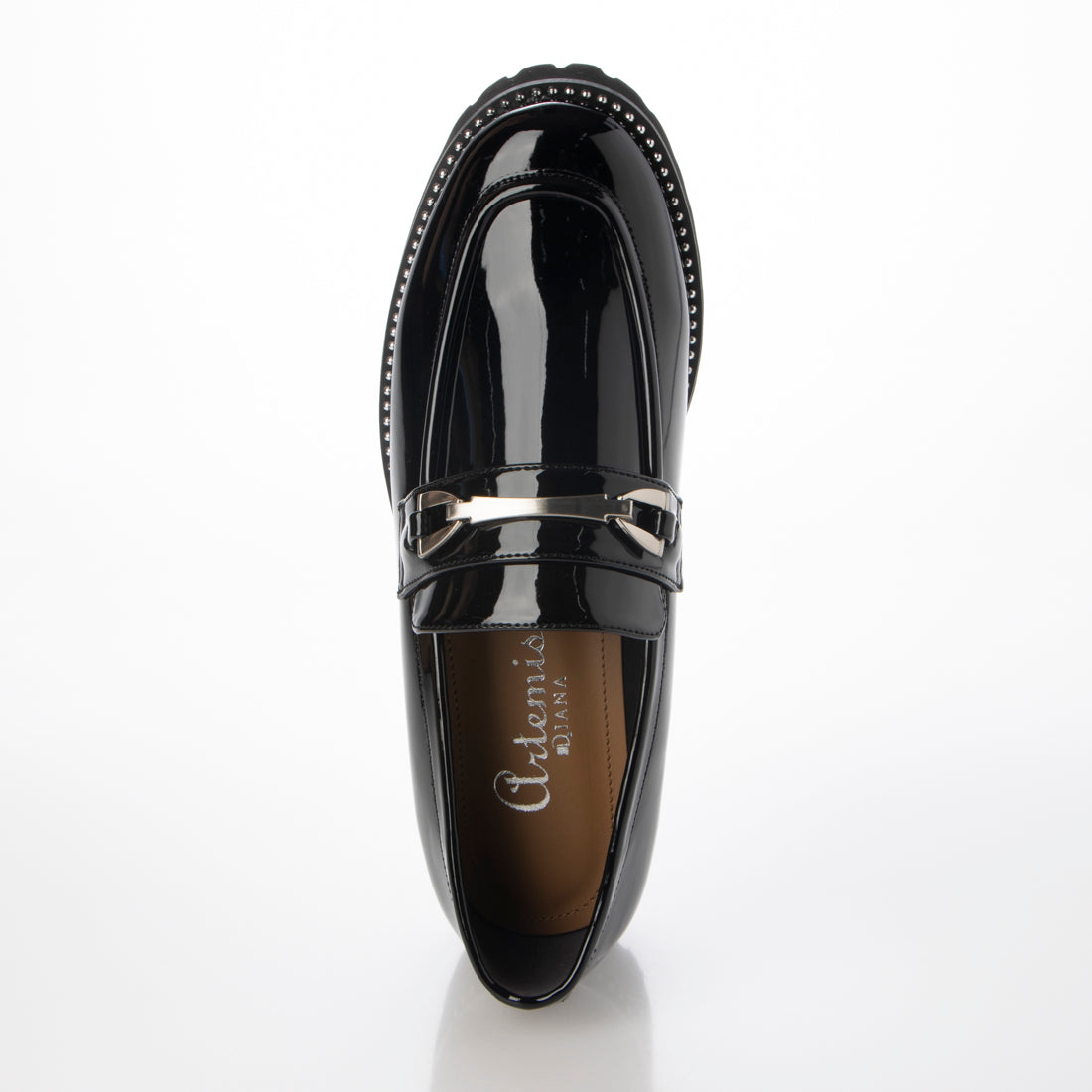 アルテミス バイ ダイアナ artemis by DIANA ボールチェーンデザイン厚底ビットローファー (黒合皮エナメル) 黒合皮エナメル