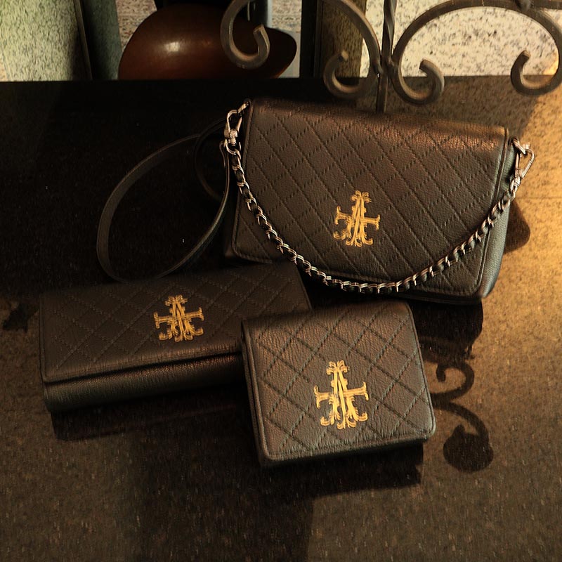 アルセラピィ artherapie ピケージュフラップLFロングウォレット (ゴールド) ゴールド