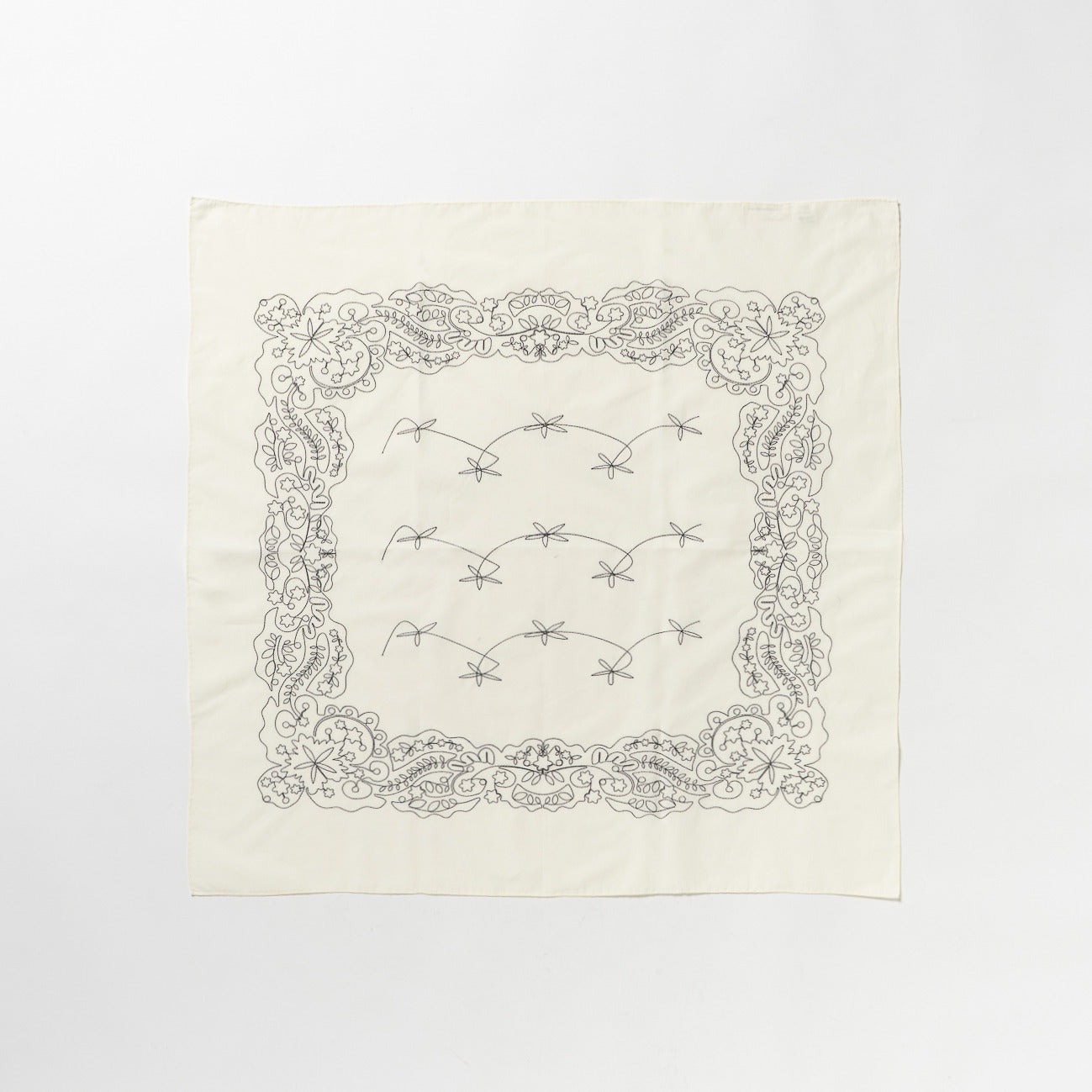 COTTON SILK EMBROIDERY BANDANA (ブラック) ブラック