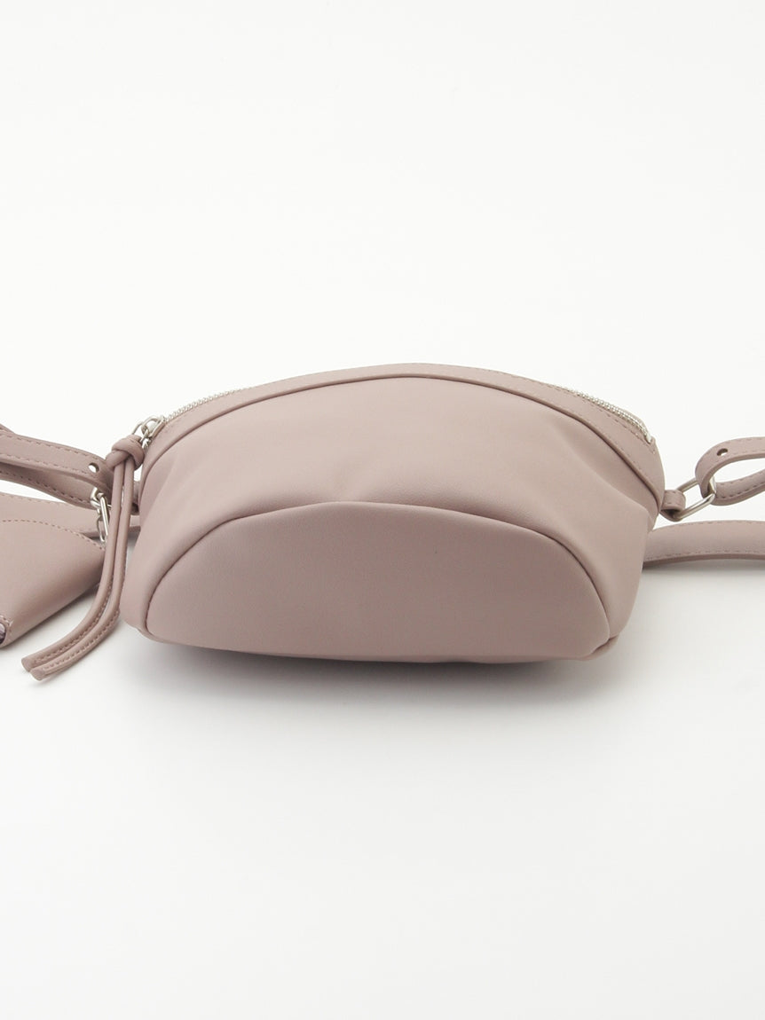 アット At 半月ポーチ付きボディバッグ