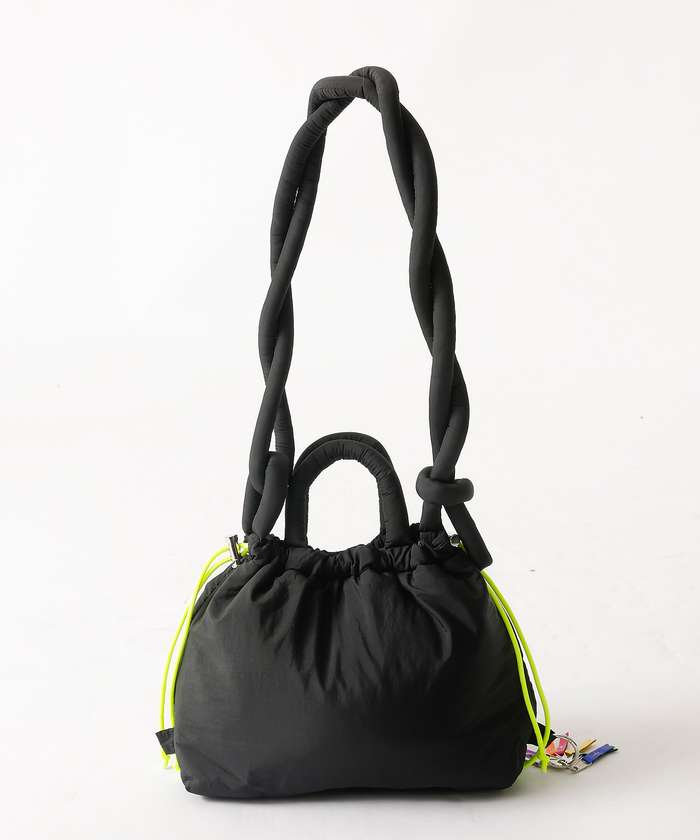 ノミネ NOMINE 【cheek】puff kinchaku 2WAY tote 巾着 ショルダーバ (グレー) グレー