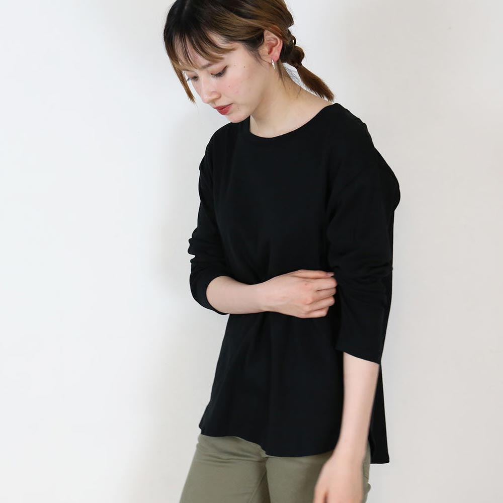 アットワン atONE ラウンドヘムカットソー