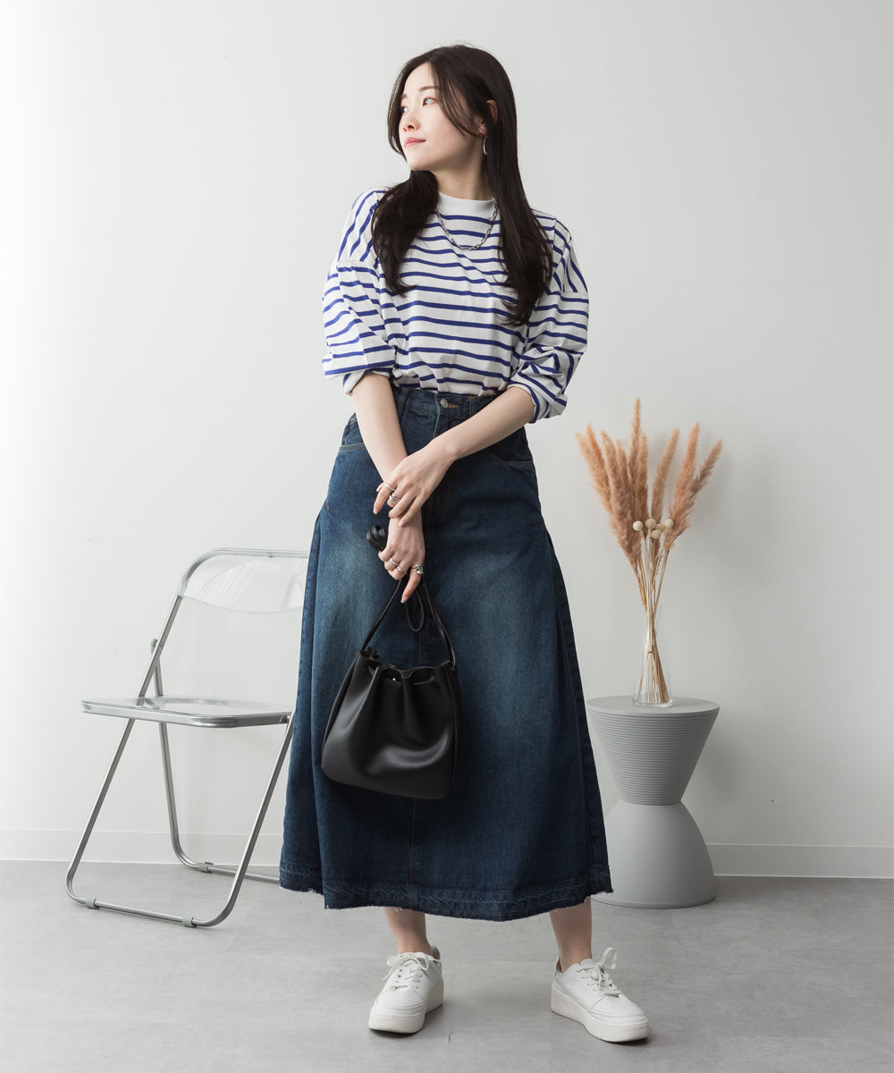 atONE Side Tuck Denim Skirt