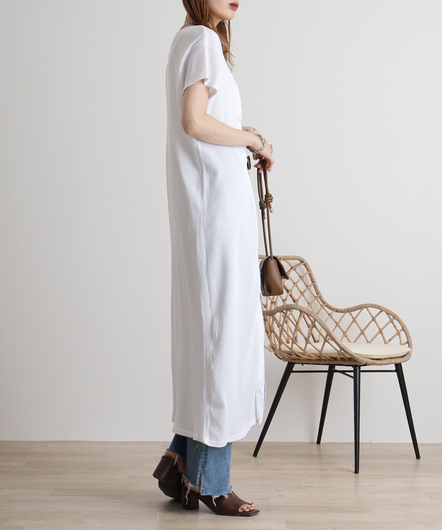 アットワン atONE ワッフルバックボタンワンピース