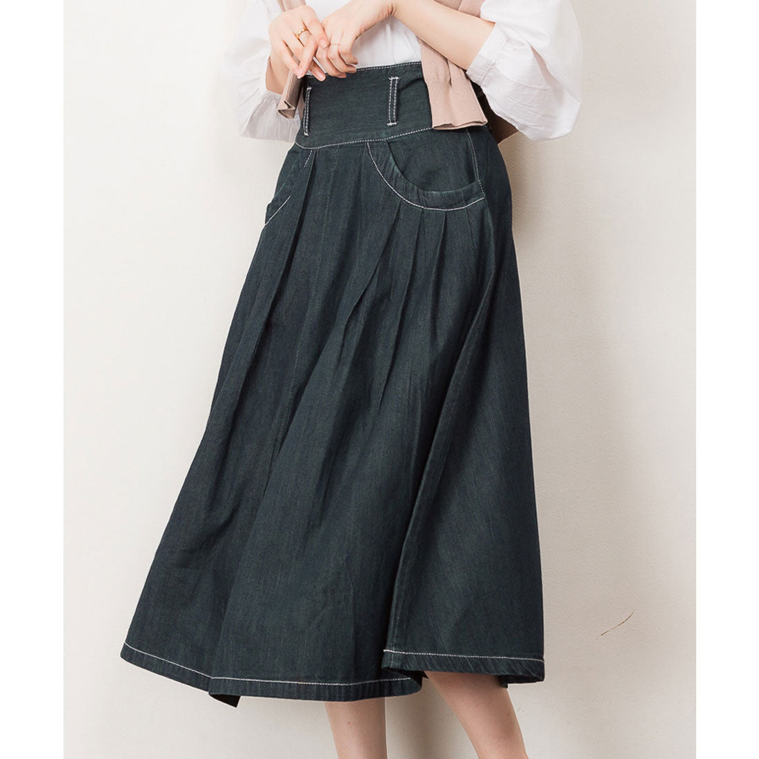 アットワン atONE タックフレアデニムスカート