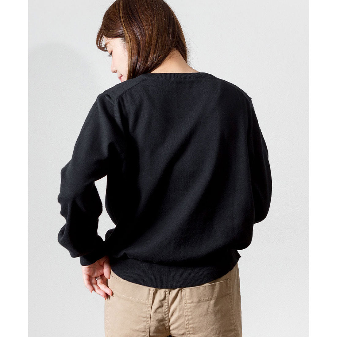 atONE Crew Neck Cardigan